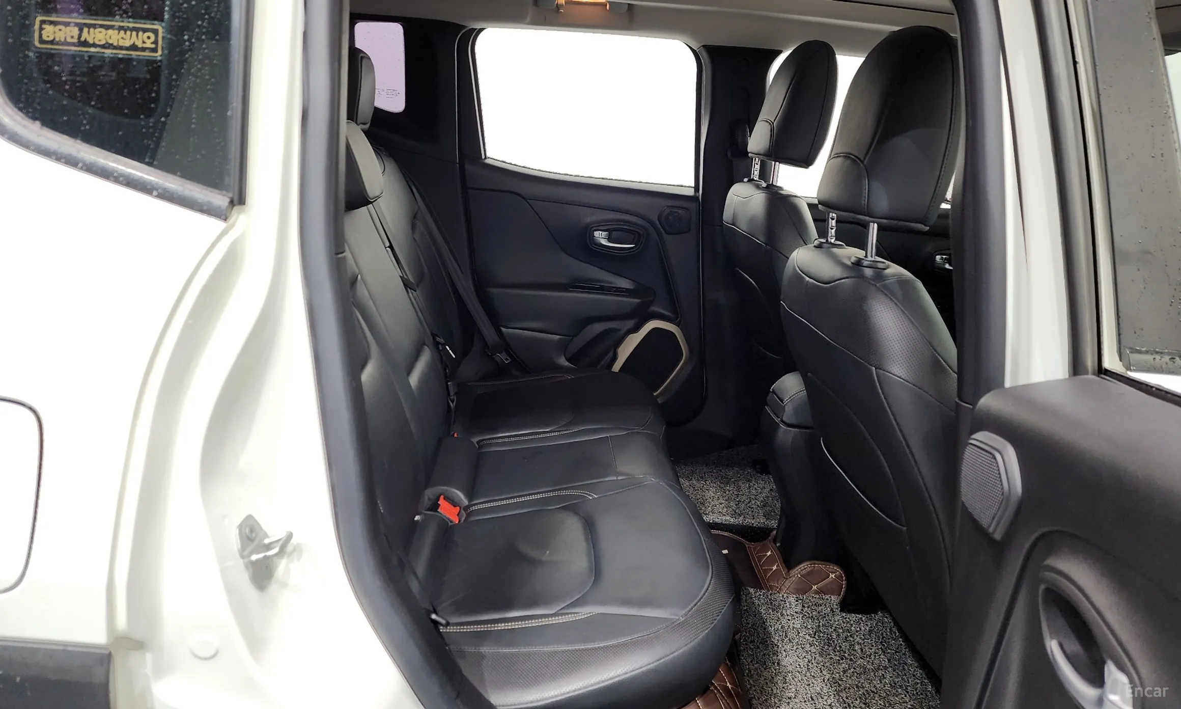 Jeep Renegade превью 11