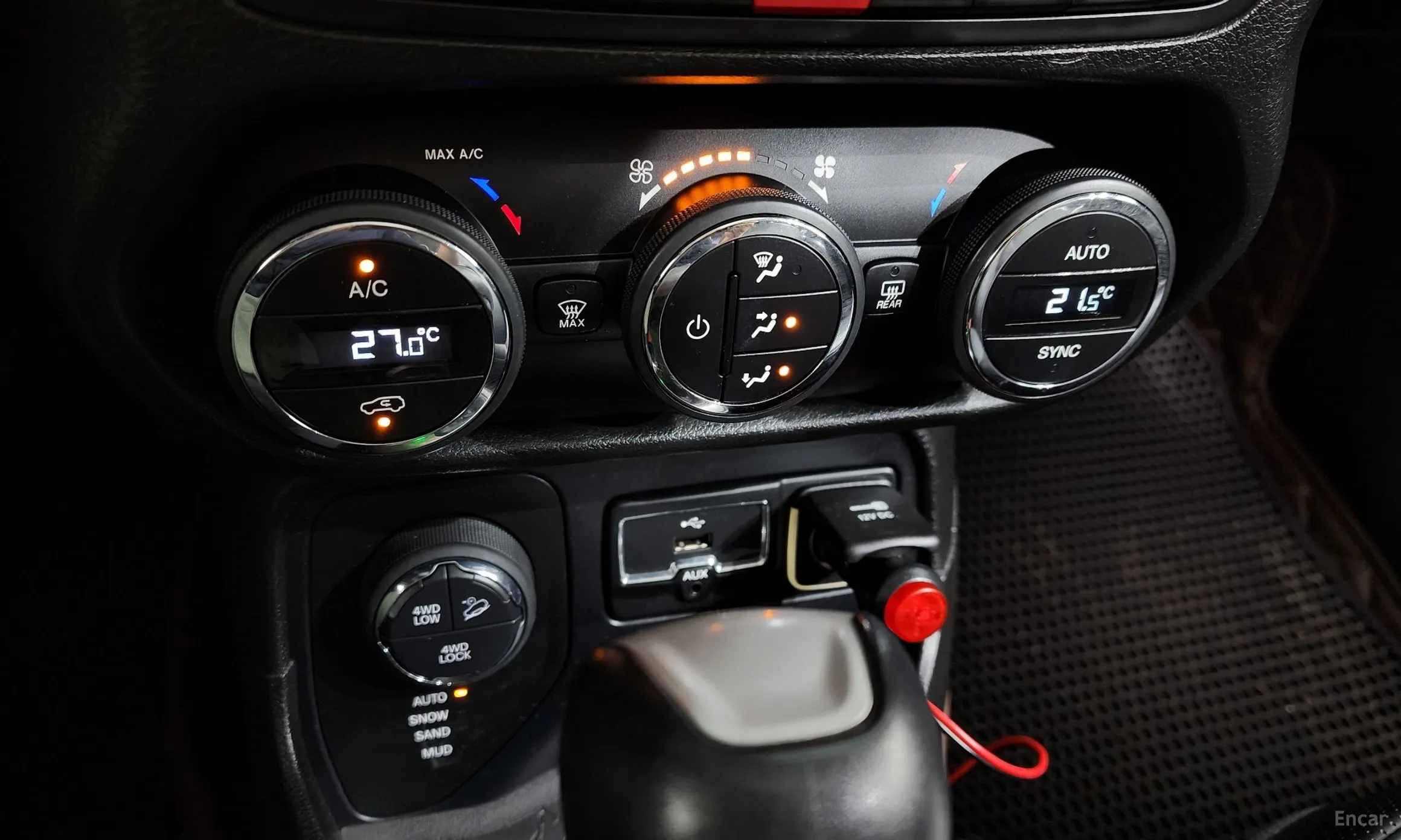Jeep Renegade превью 14