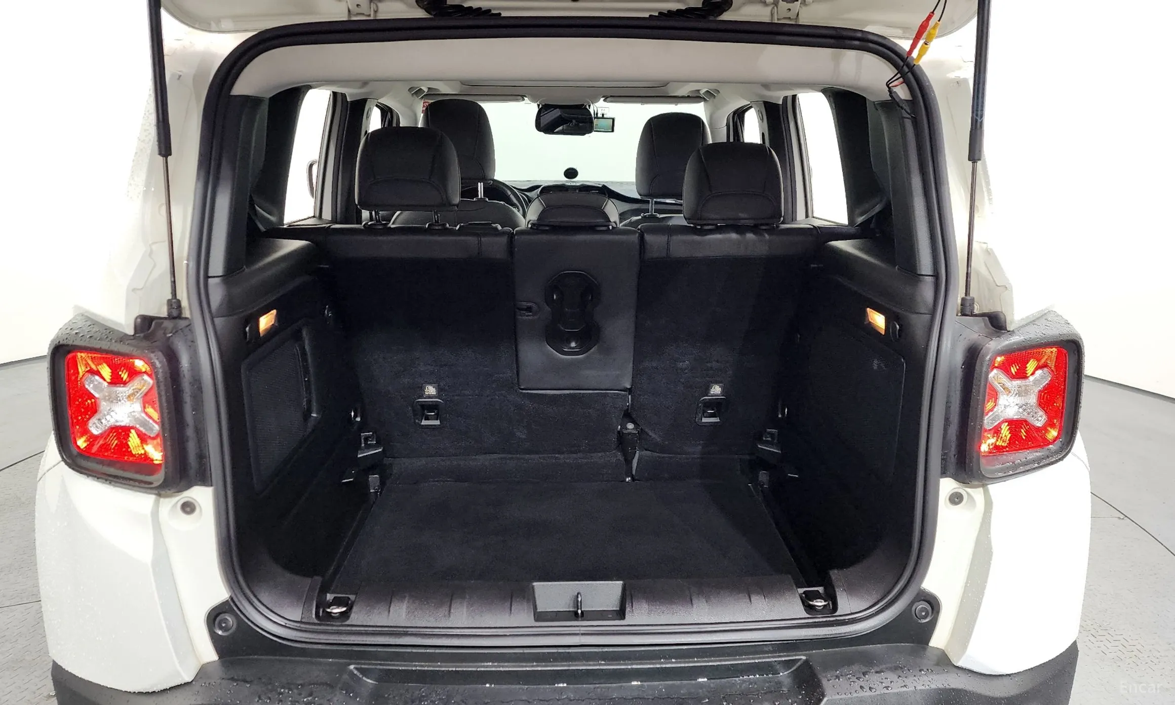 Jeep Renegade превью 20