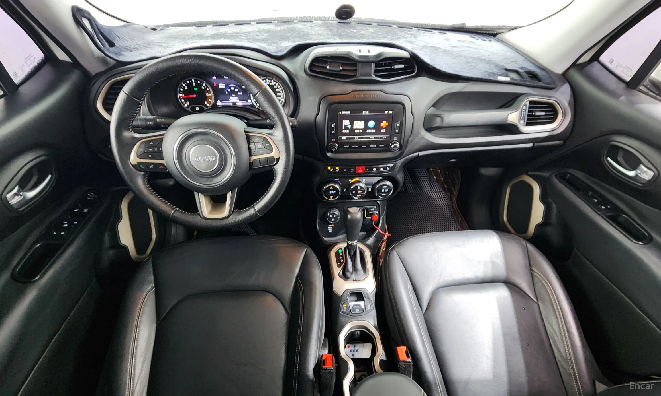 Jeep Renegade превью 7