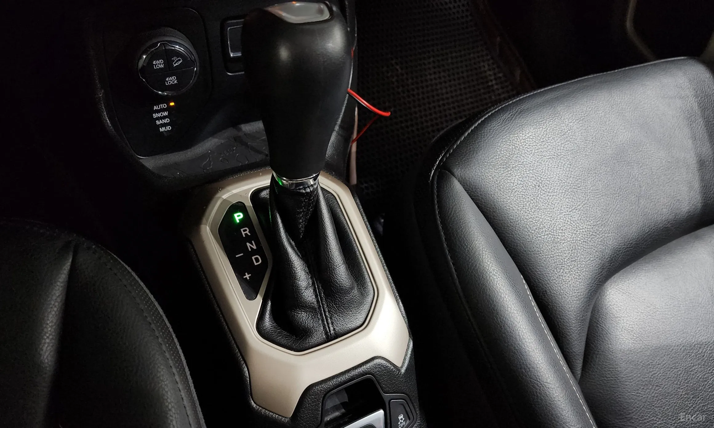 Jeep Renegade превью 9