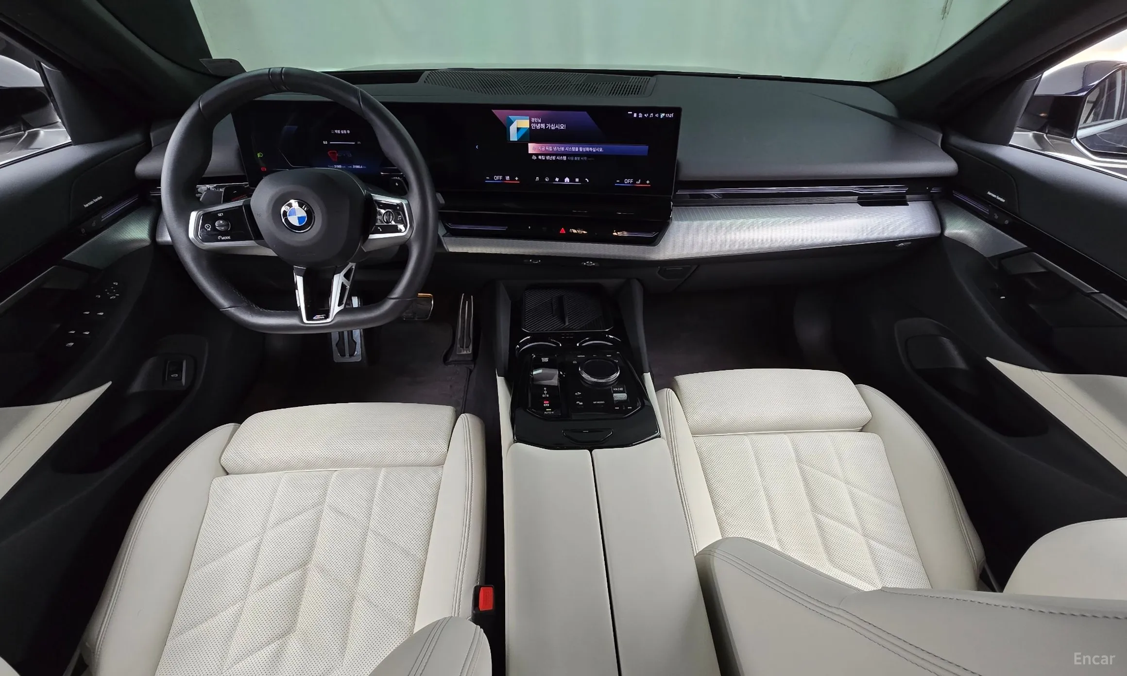 BMW 5 Series (G60) превью 7