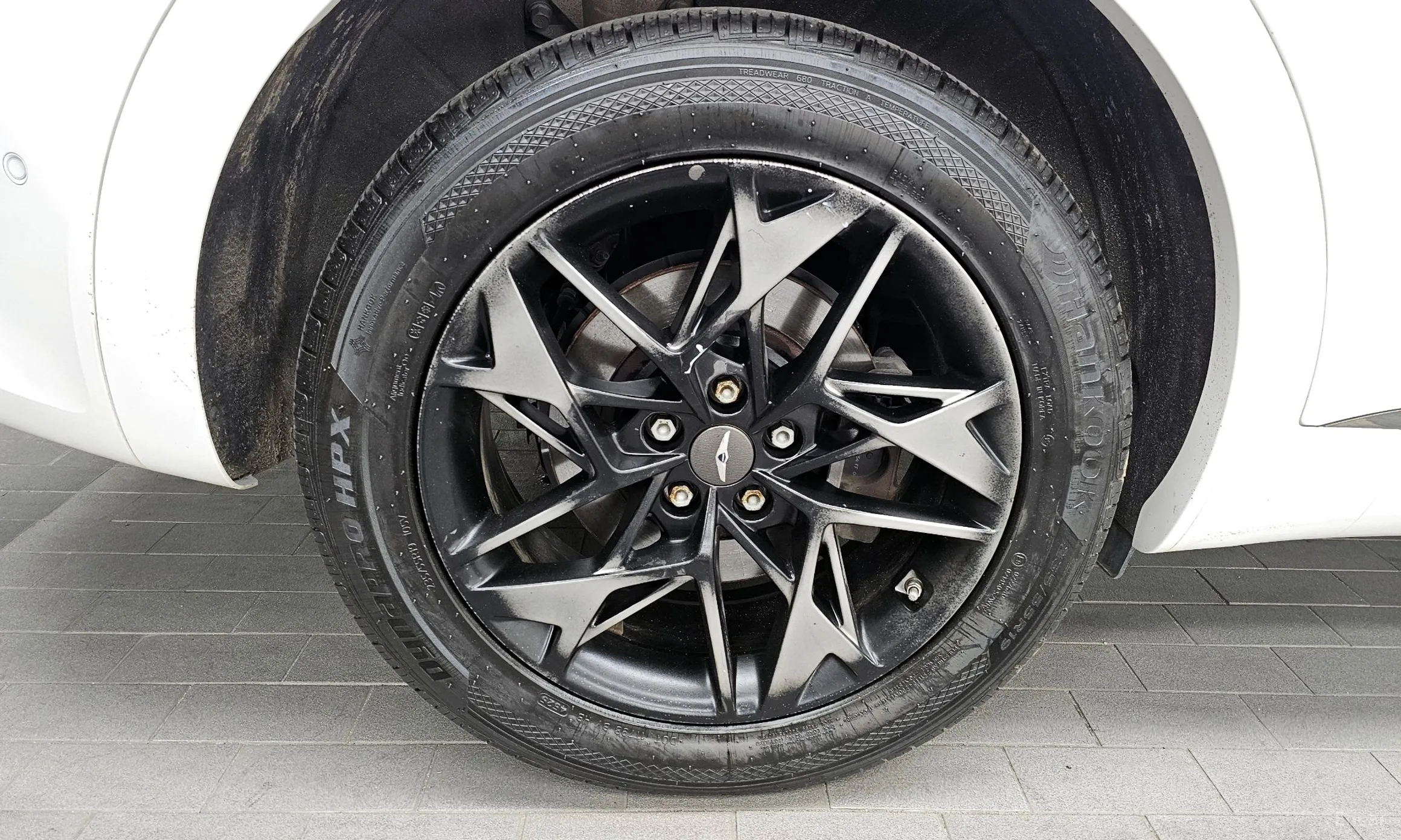 Genesis GV70 превью 5