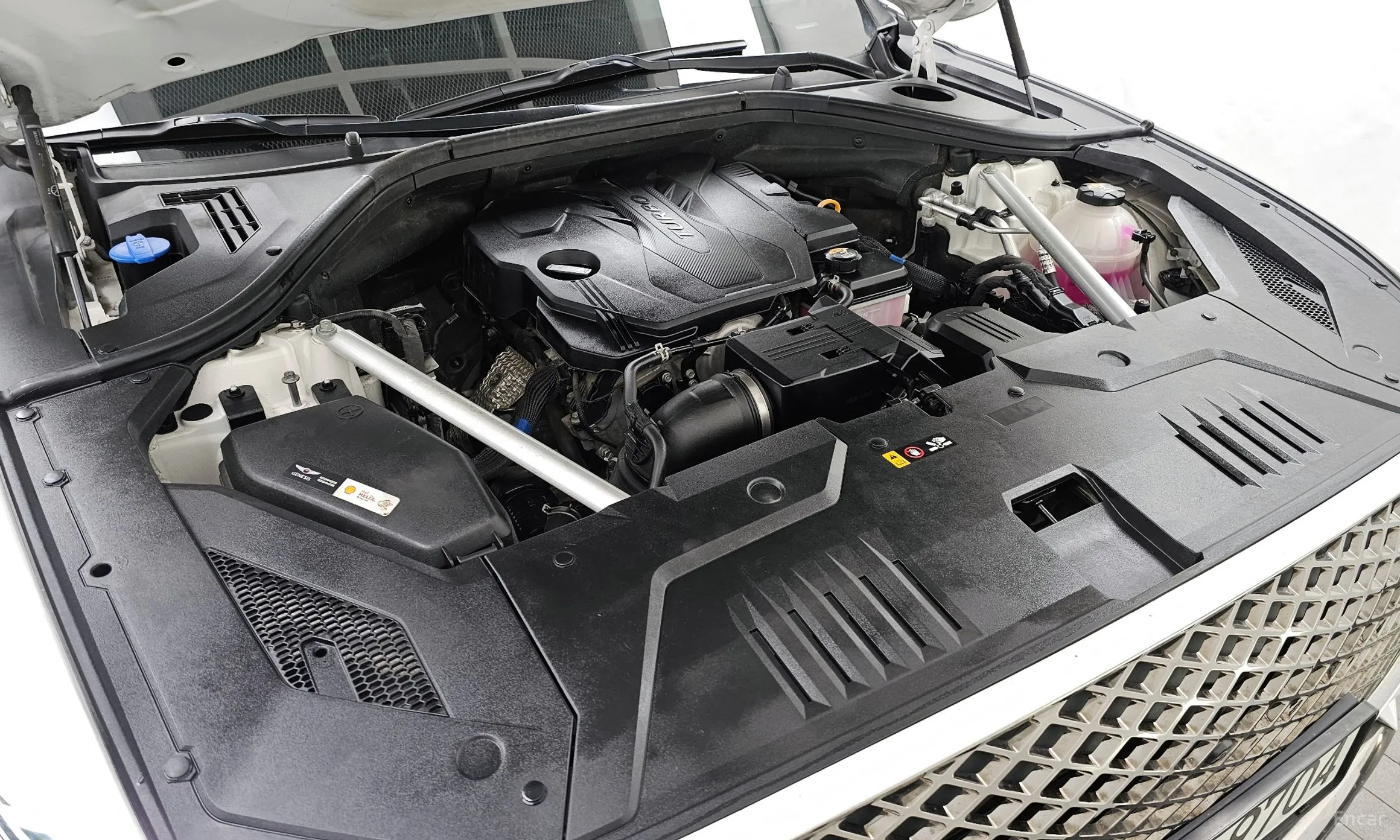 Genesis GV70 превью 6