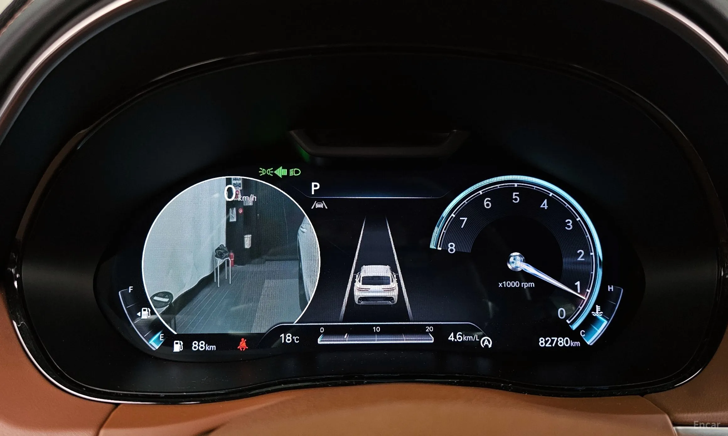 Genesis GV70 превью 8