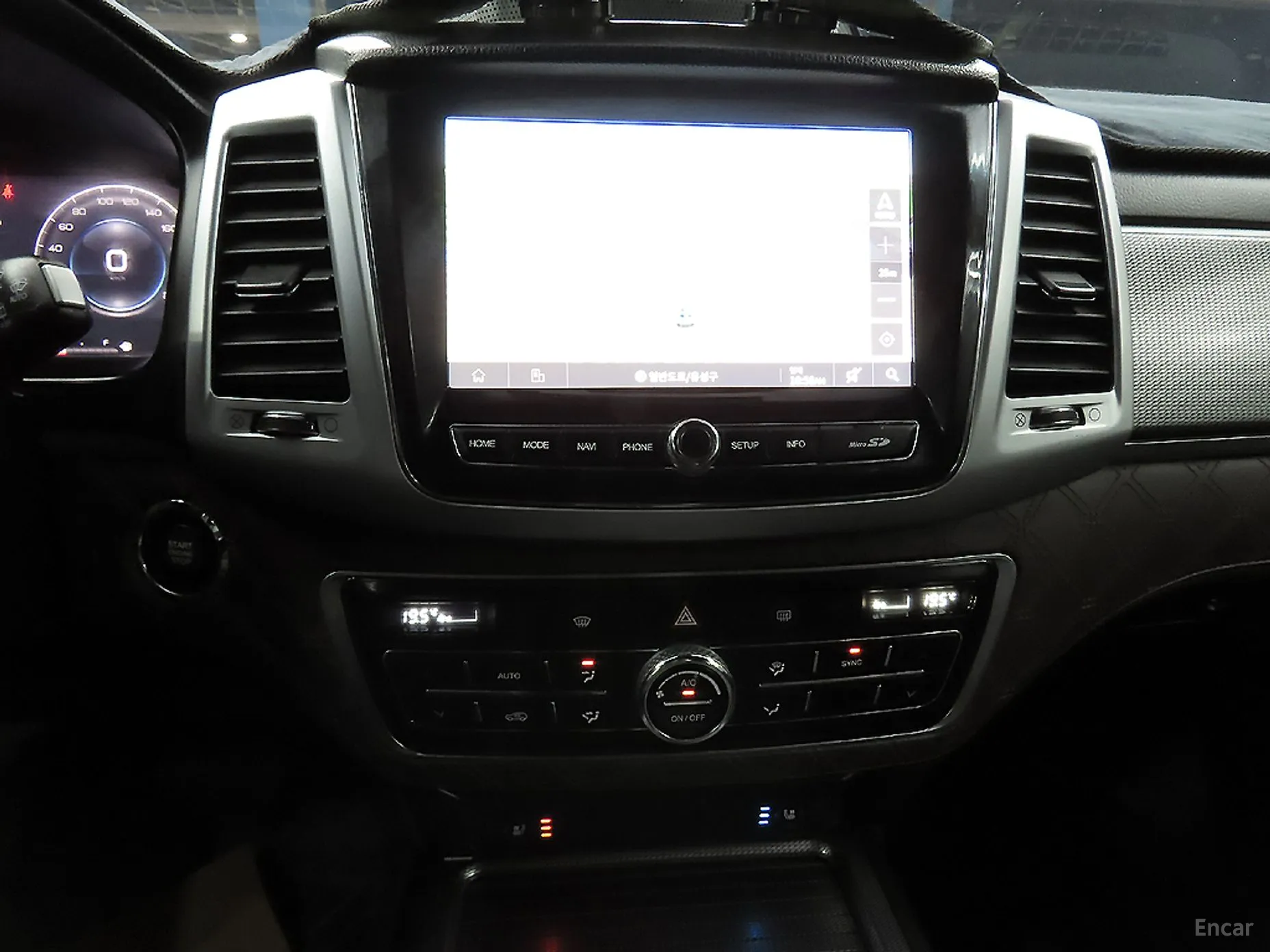KG Mobility (SsangYong) Rexton превью 17