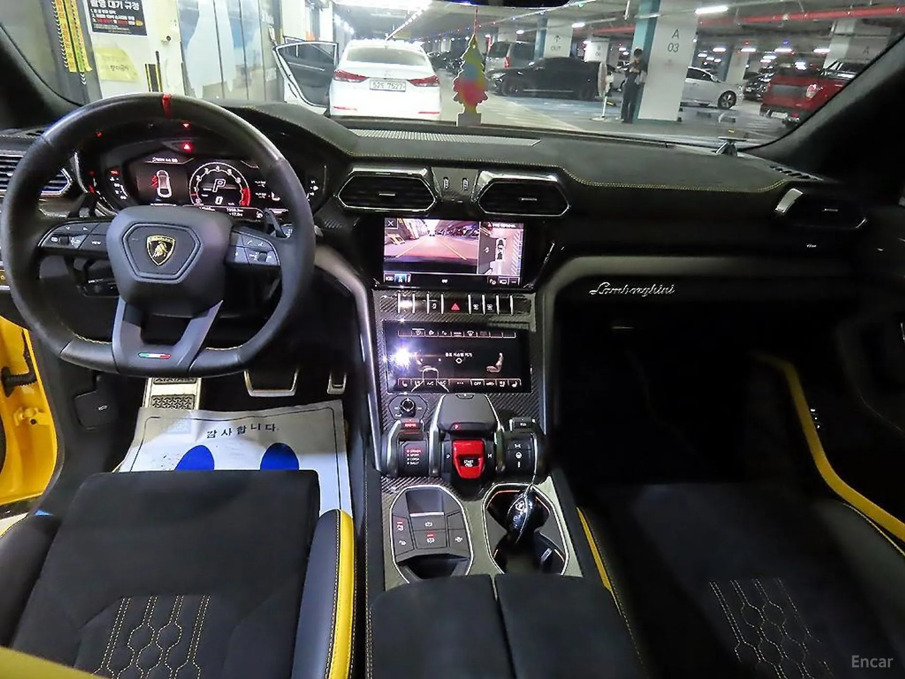 Lamborghini Urus превью 10