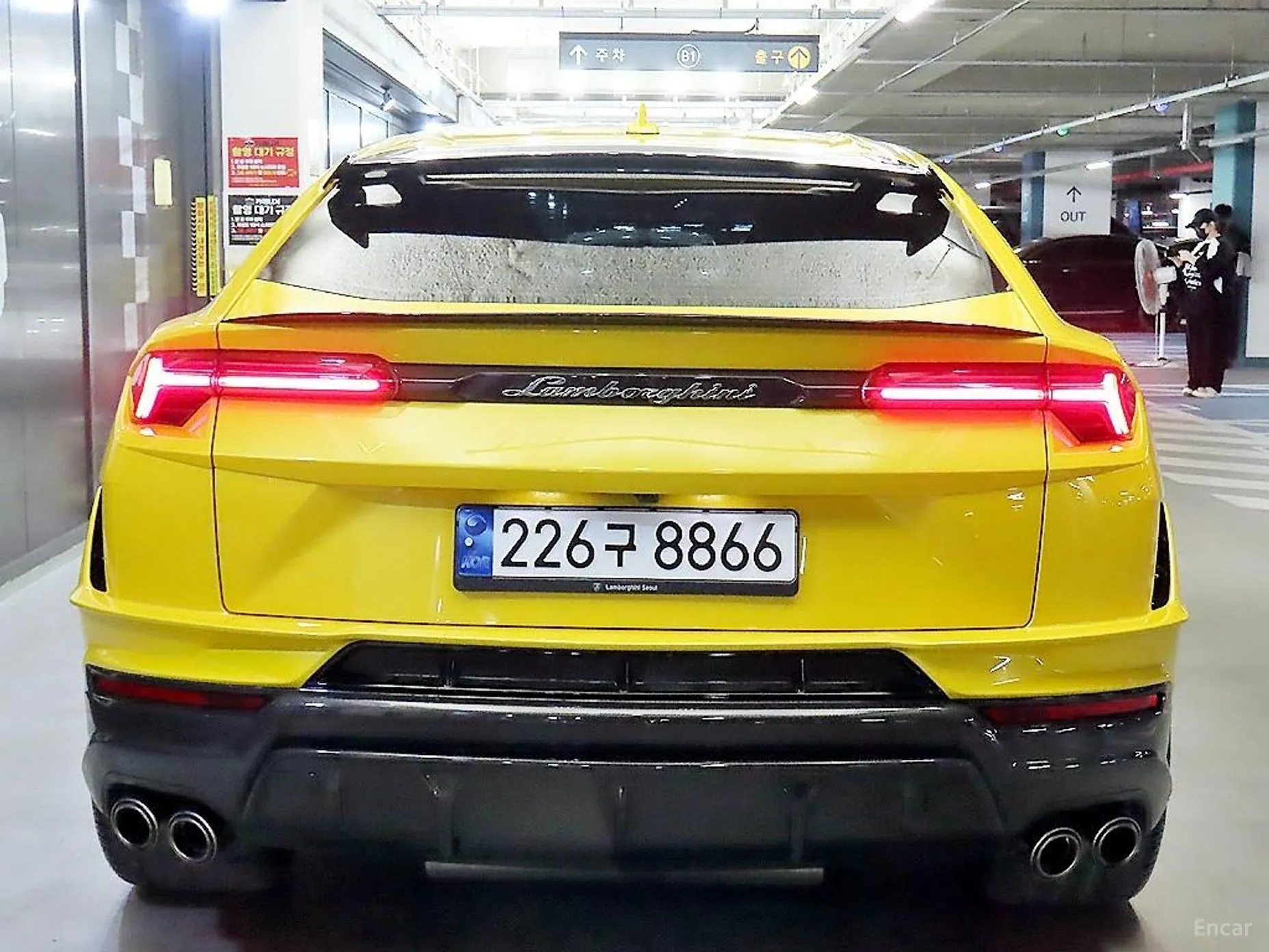 Lamborghini Urus превью 5