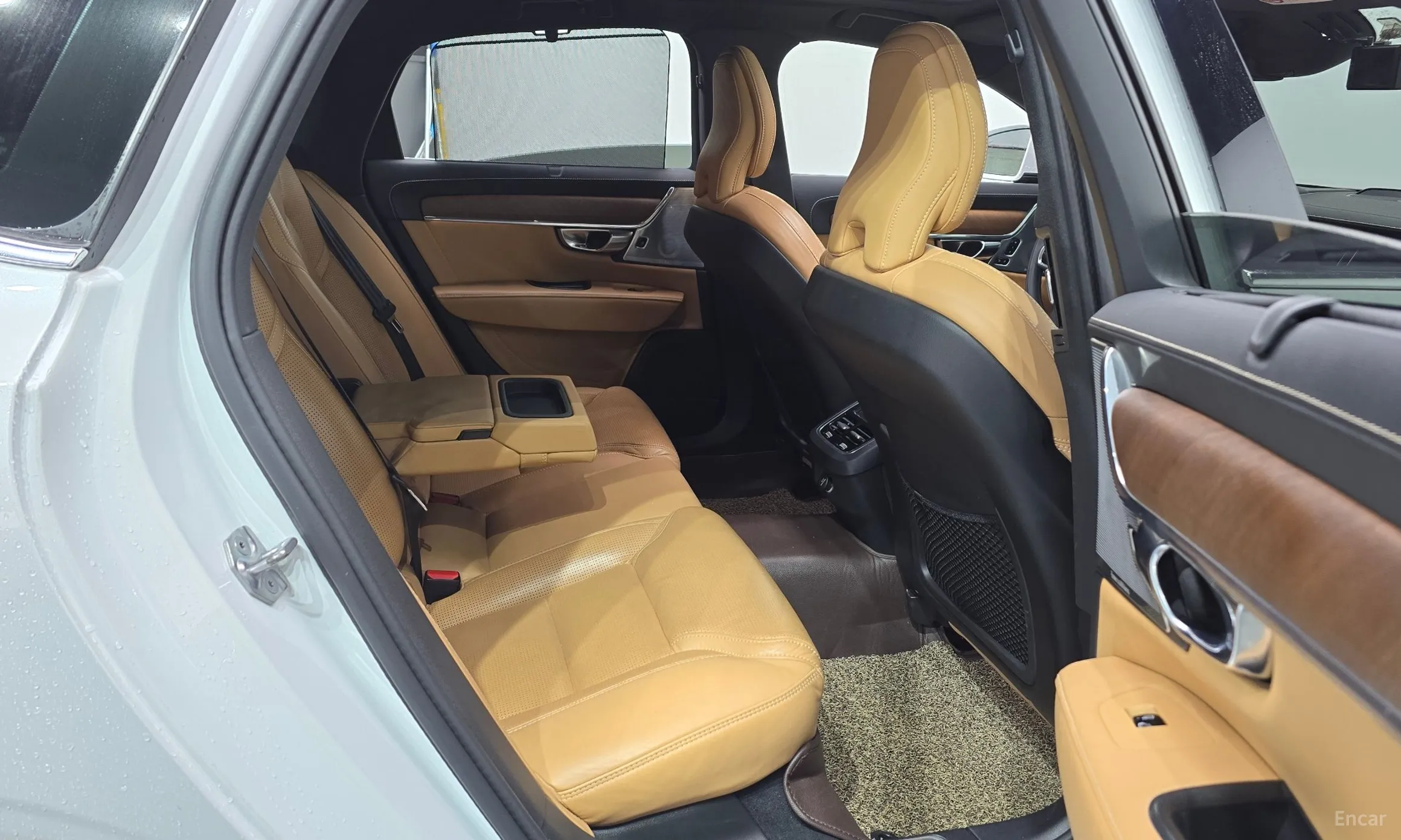Volvo S90 превью 12