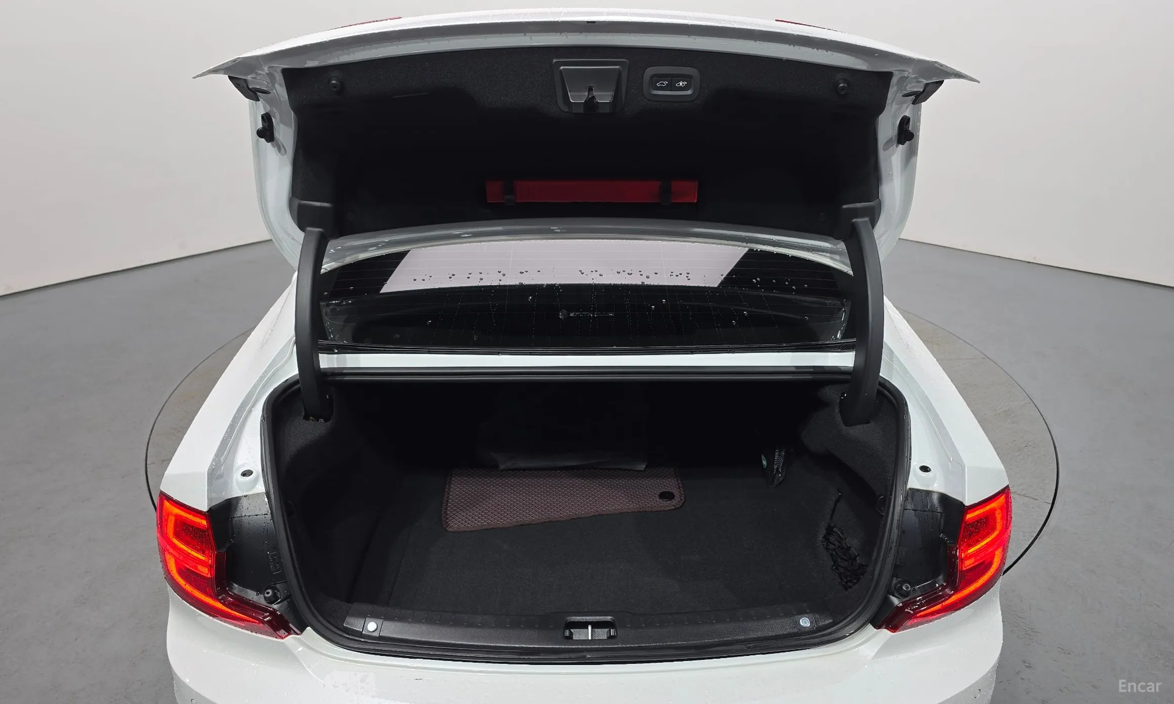 Volvo S90 превью 20