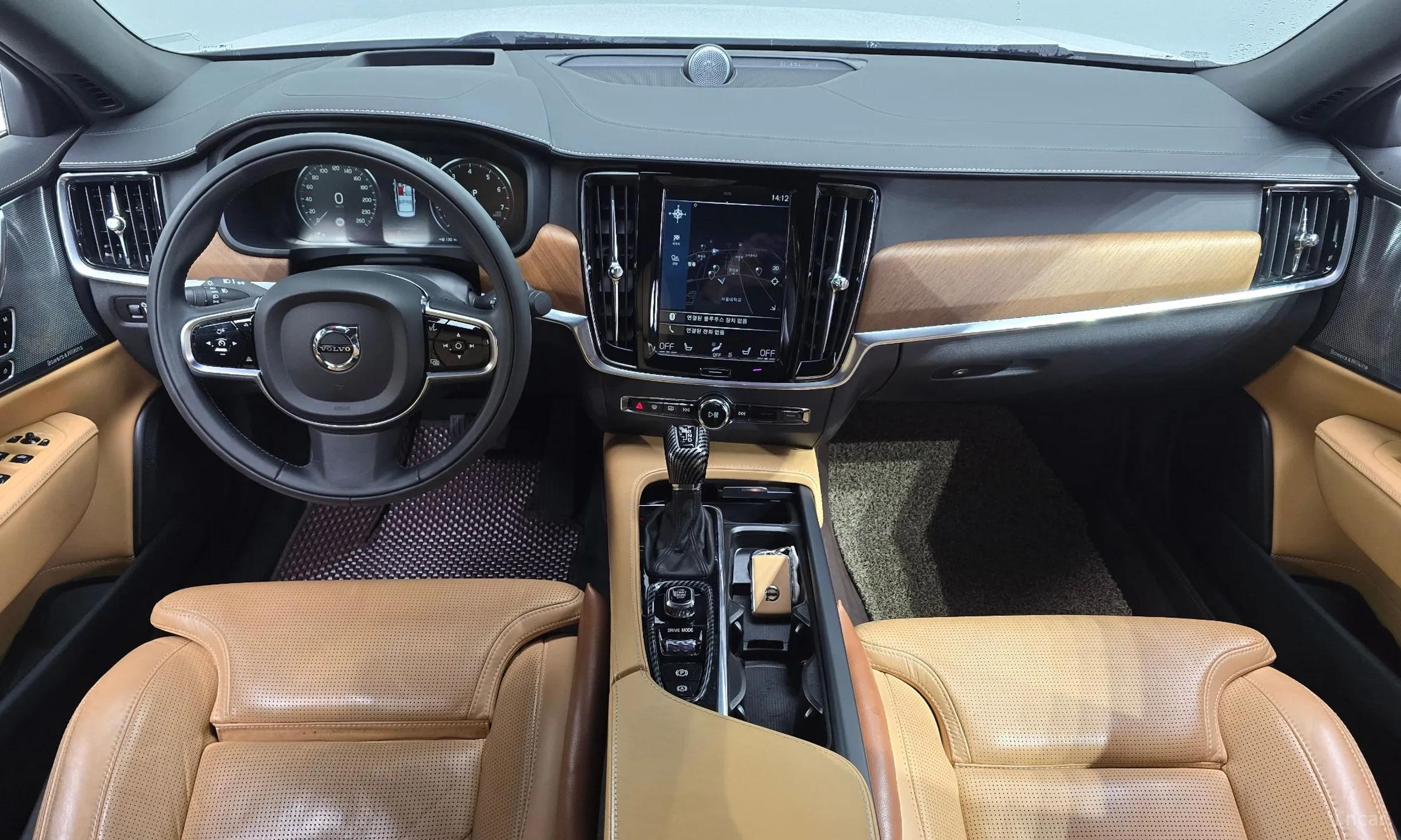 Volvo S90 превью 7