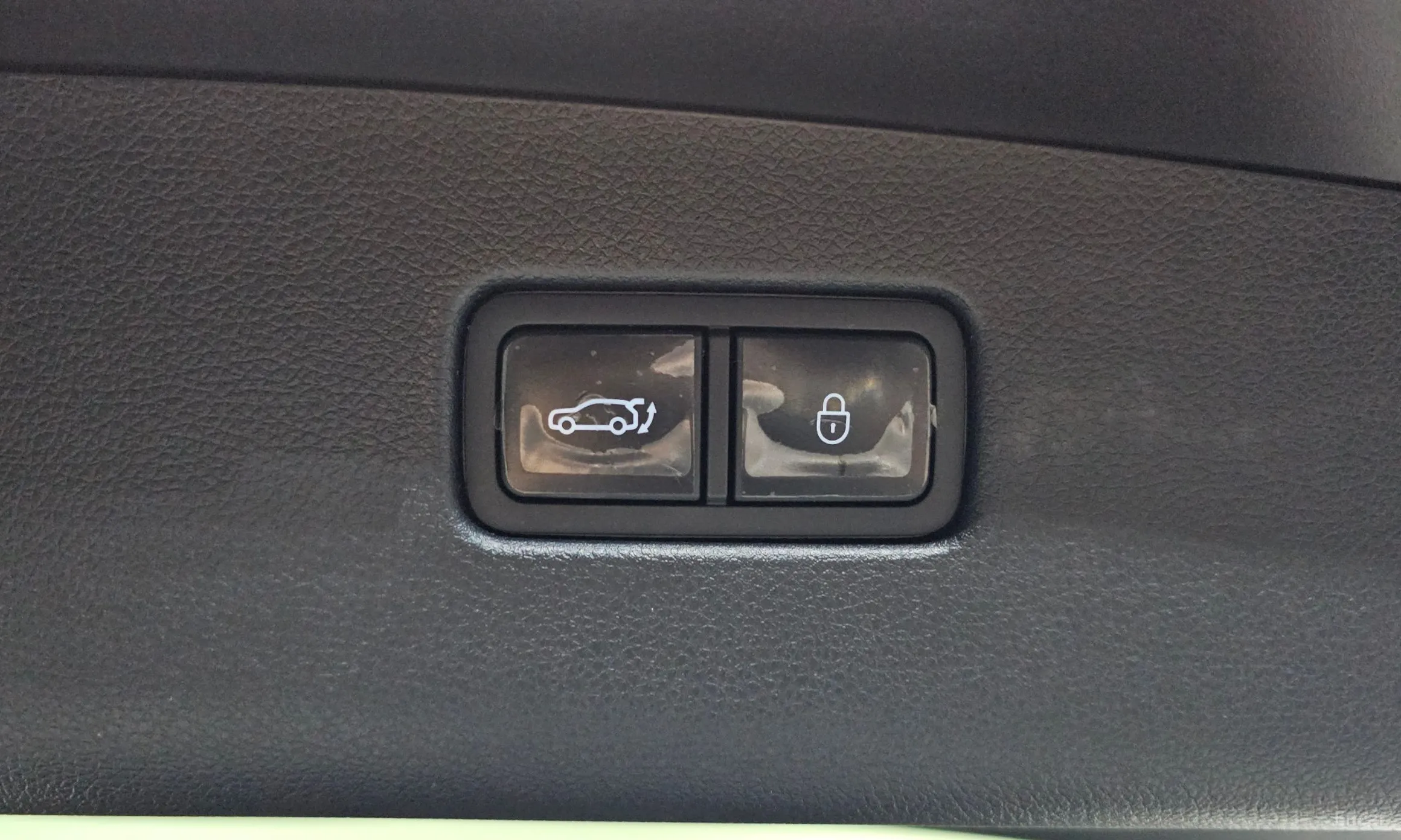 Genesis GV70 превью 20