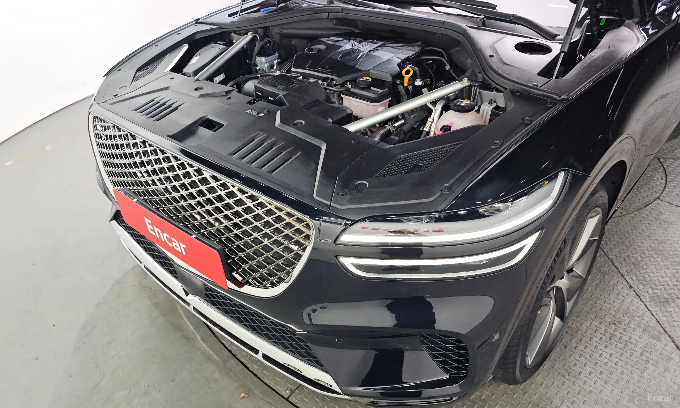 Genesis GV70 превью 6