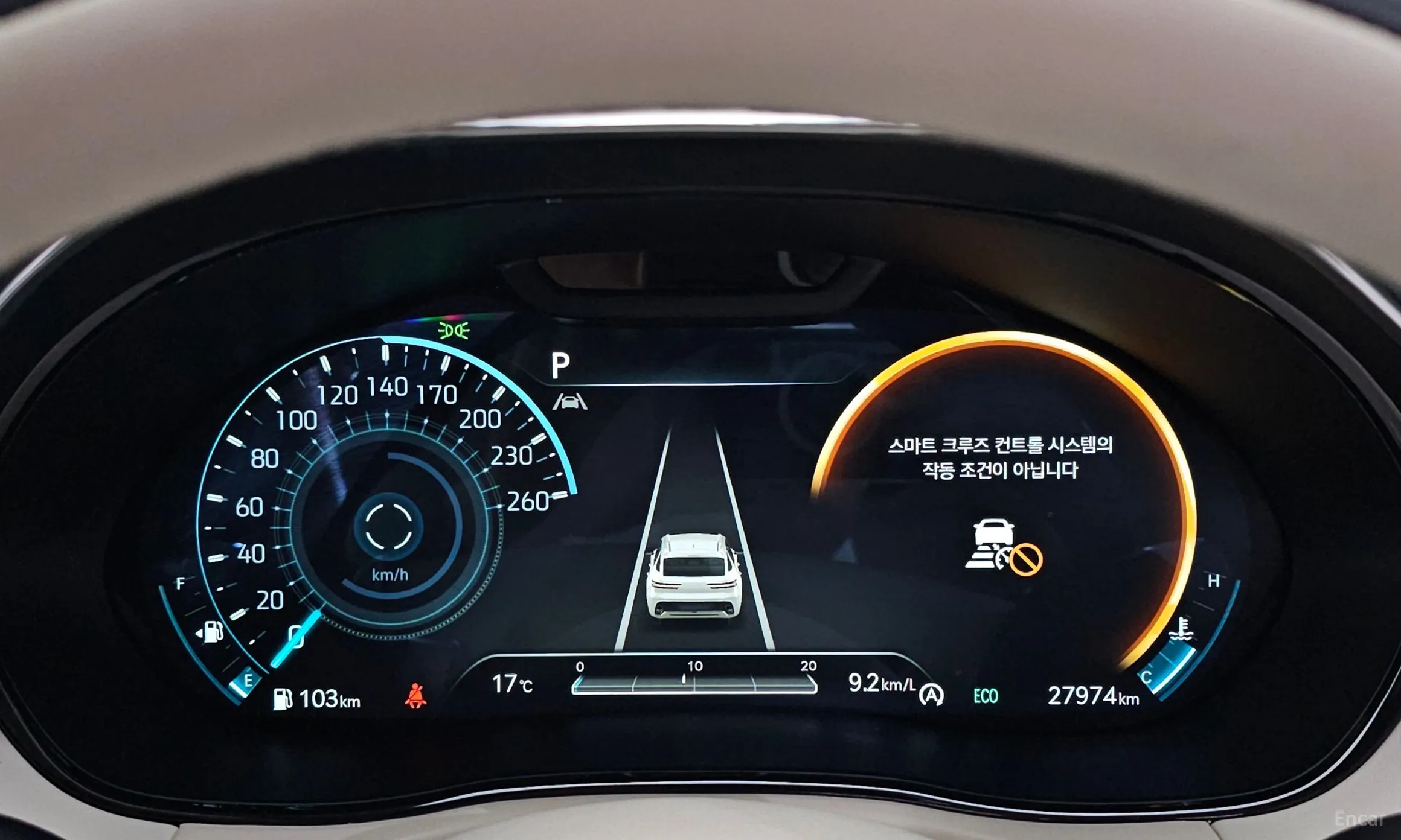 Genesis GV70 превью 8