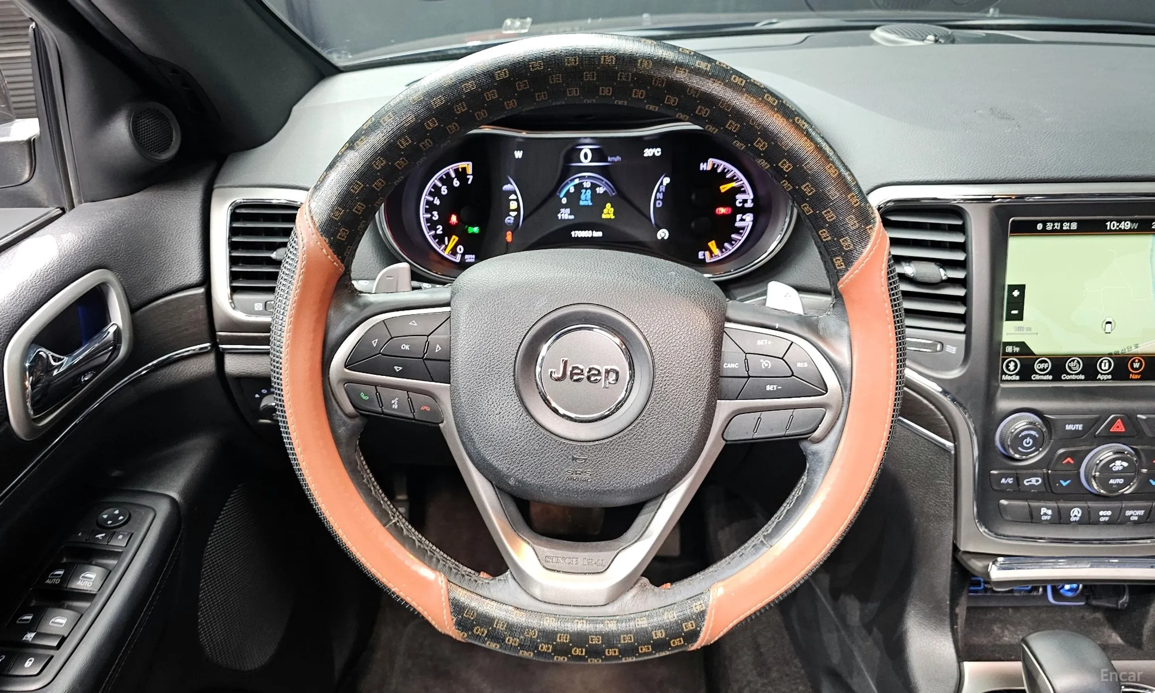 Jeep Grand Cherokee превью 13