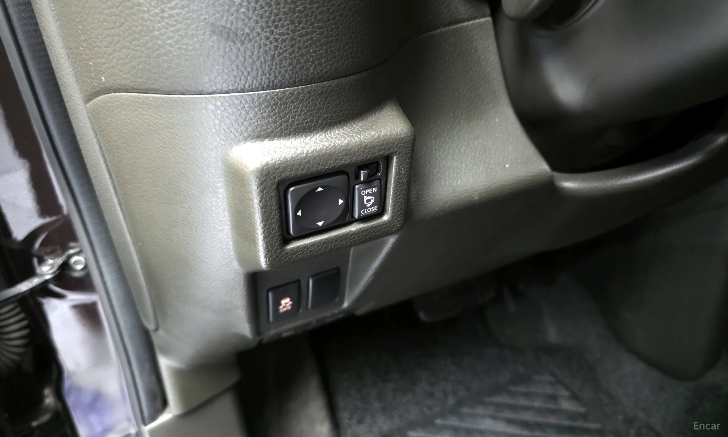 Nissan Cube превью 19