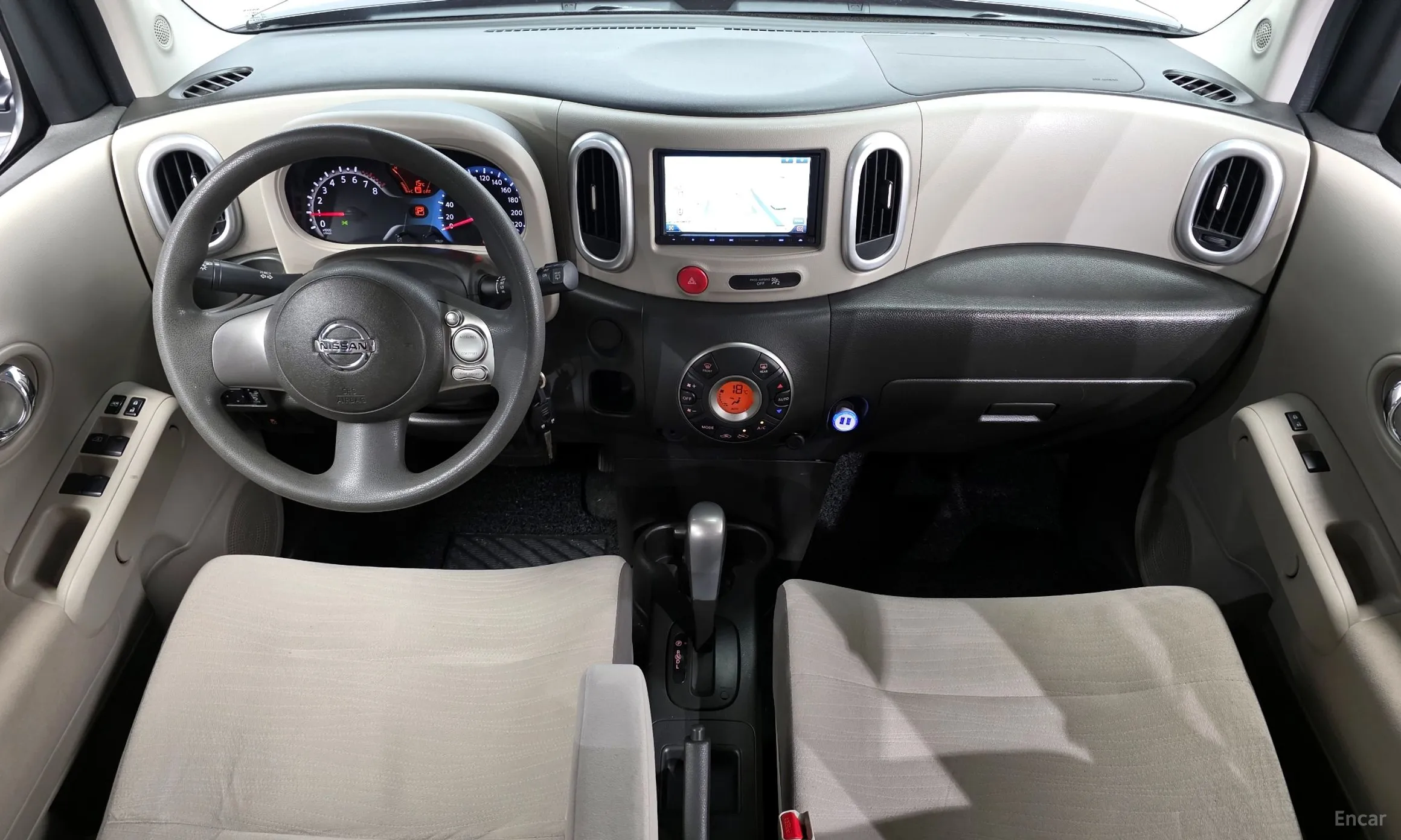 Nissan Cube превью 7