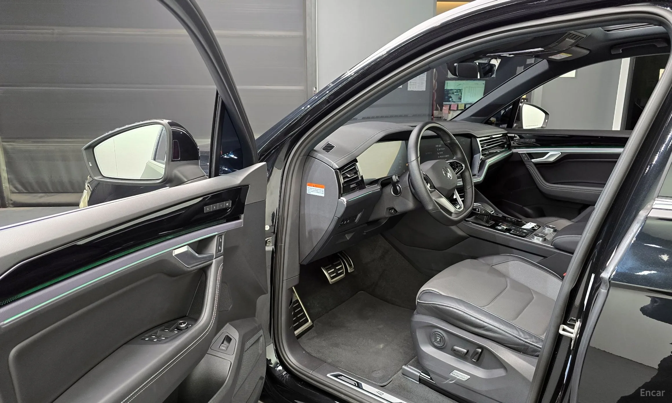 Volkswagen Touareg 3rd Generation превью 10