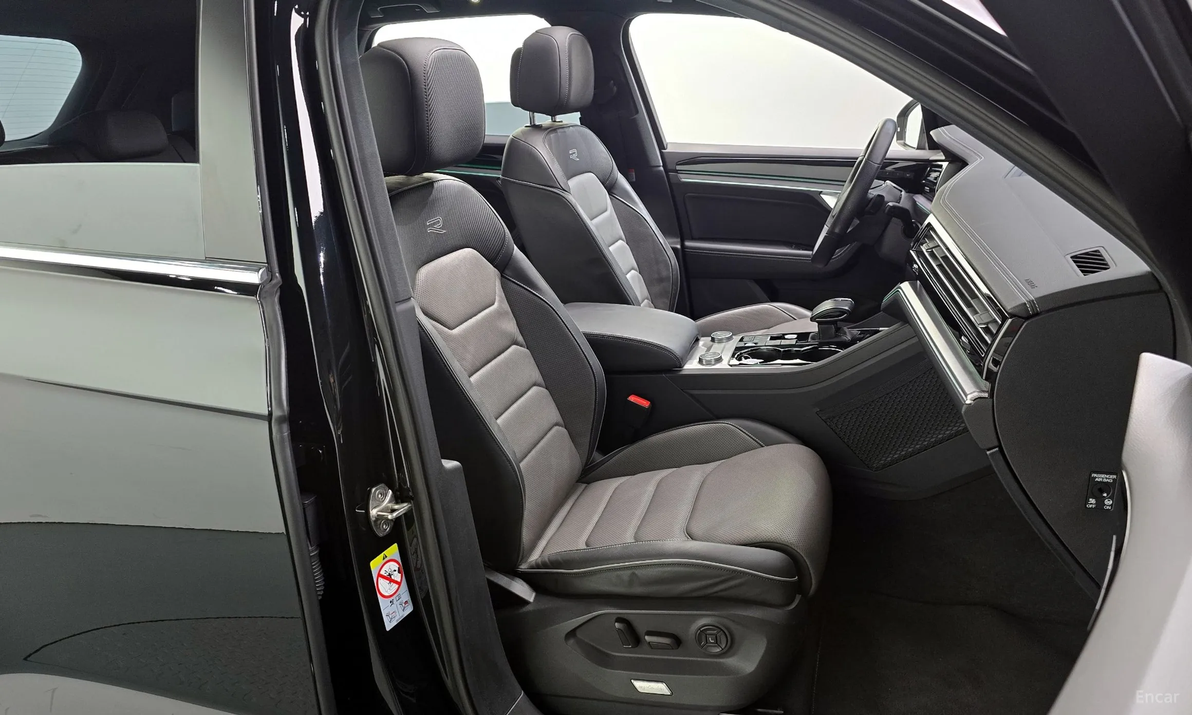 Volkswagen Touareg 3rd Generation превью 12
