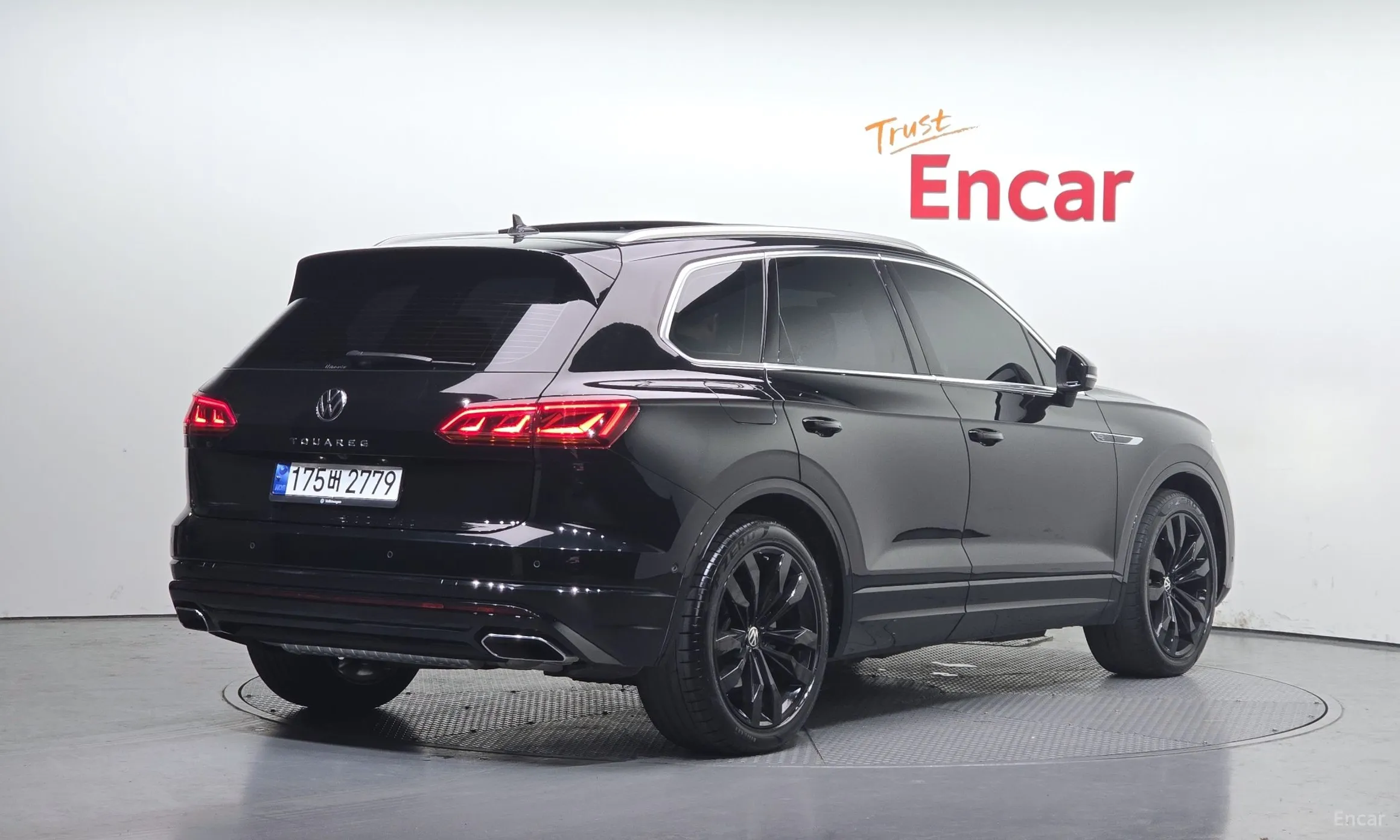 Volkswagen Touareg 3rd Generation превью 2