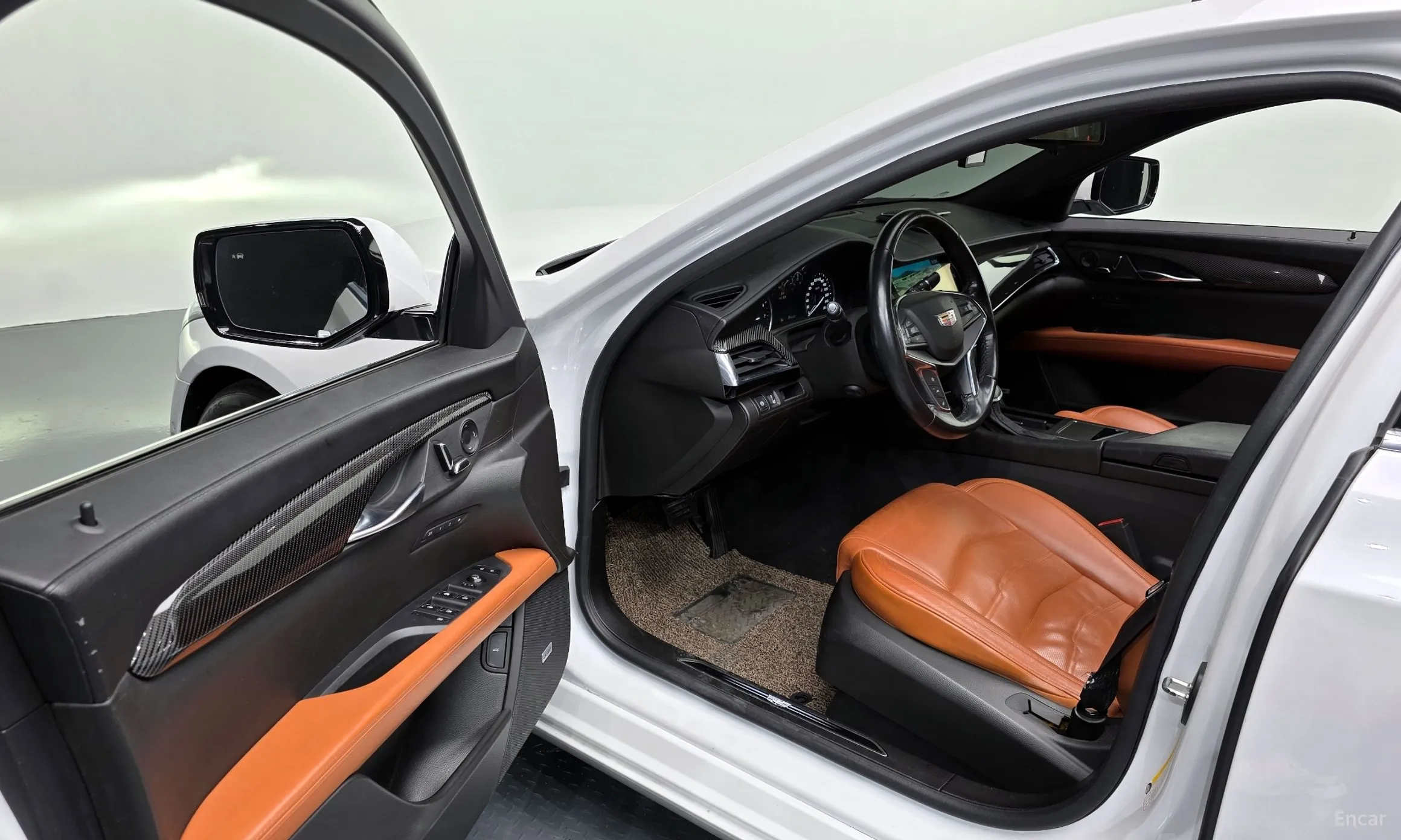 Cadillac CT6 превью 10