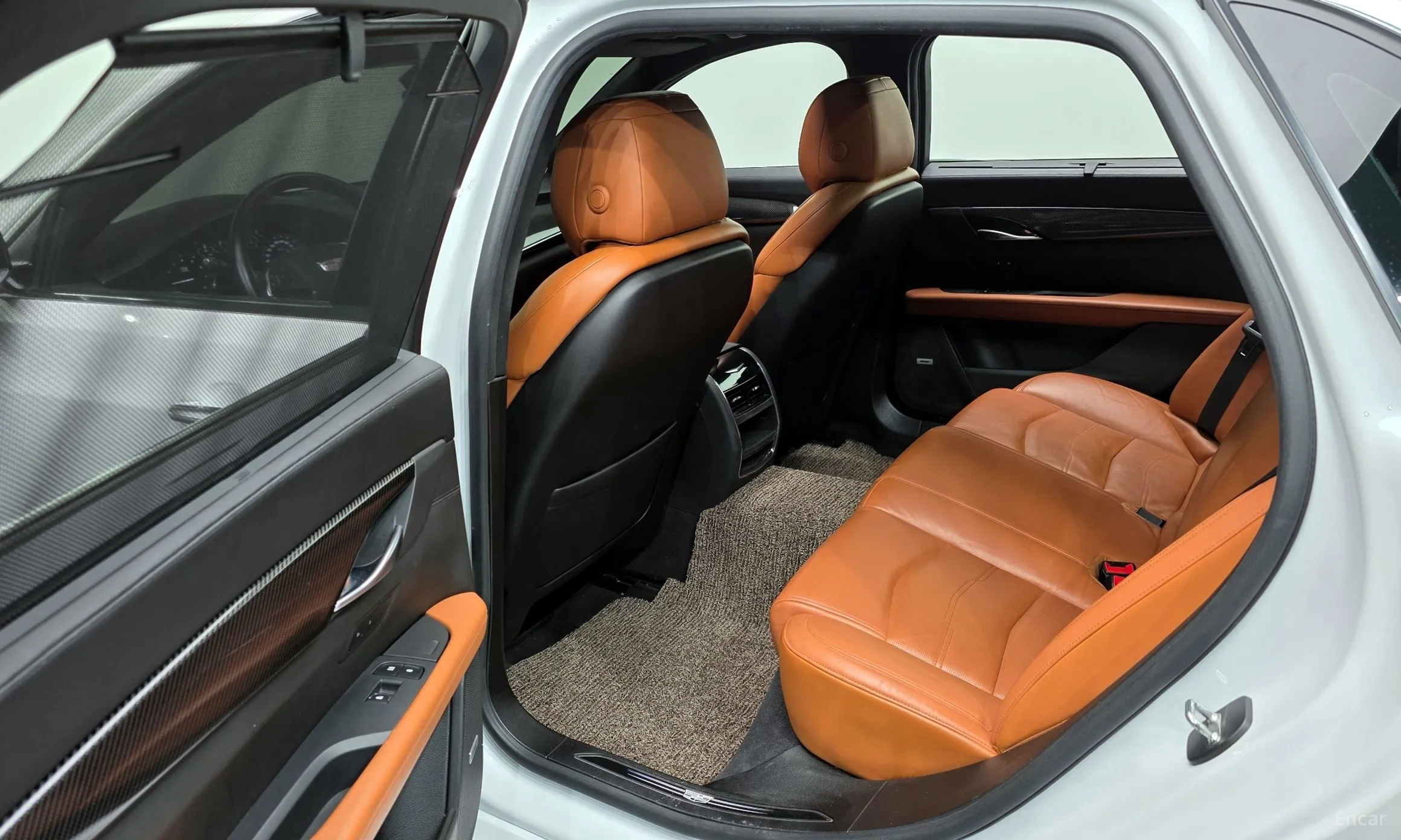 Cadillac CT6 превью 12