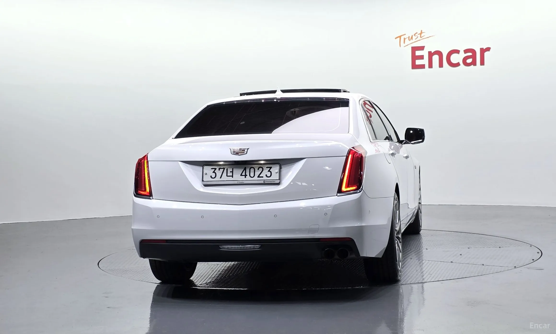 Cadillac CT6 превью 4