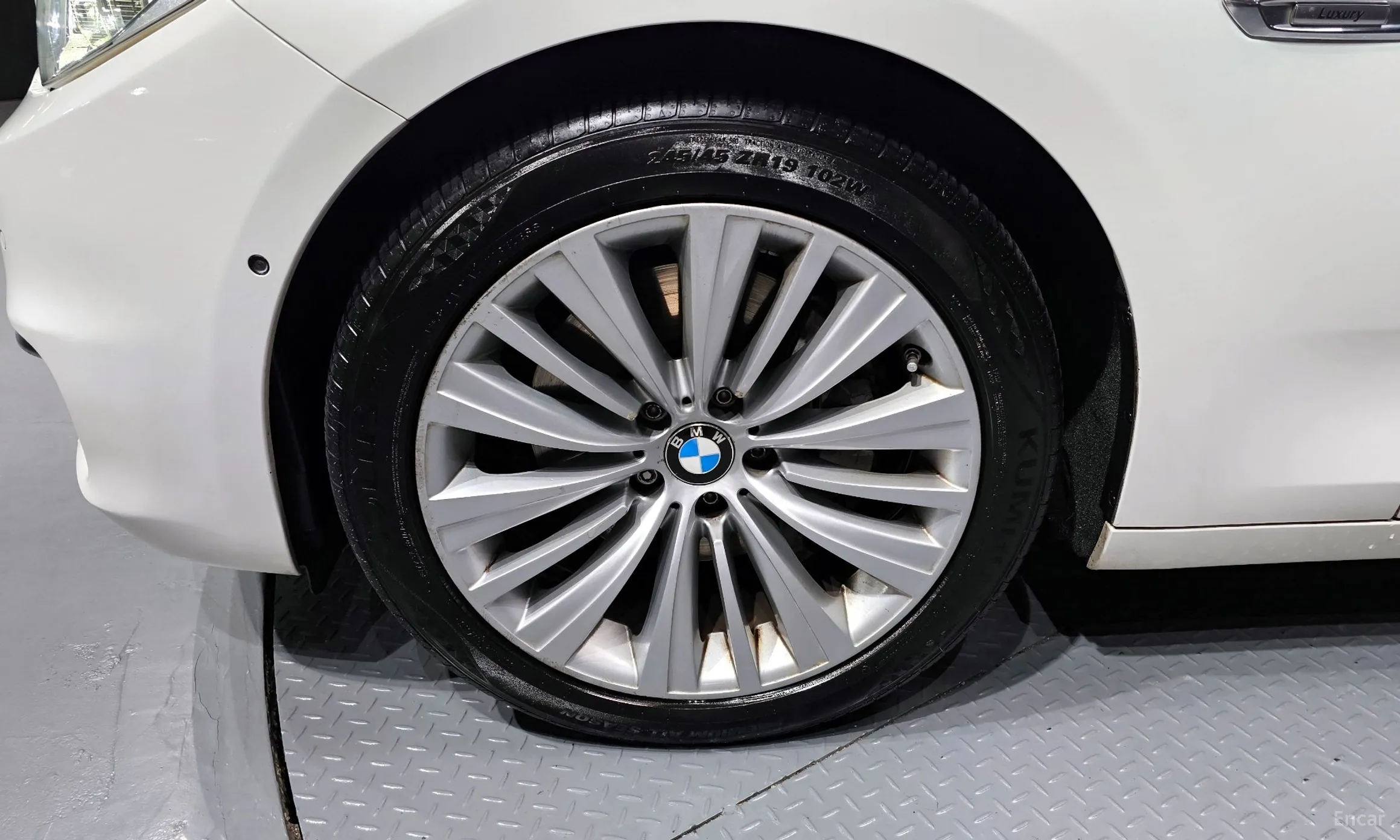 BMW 5 Series GT (F07) превью 5