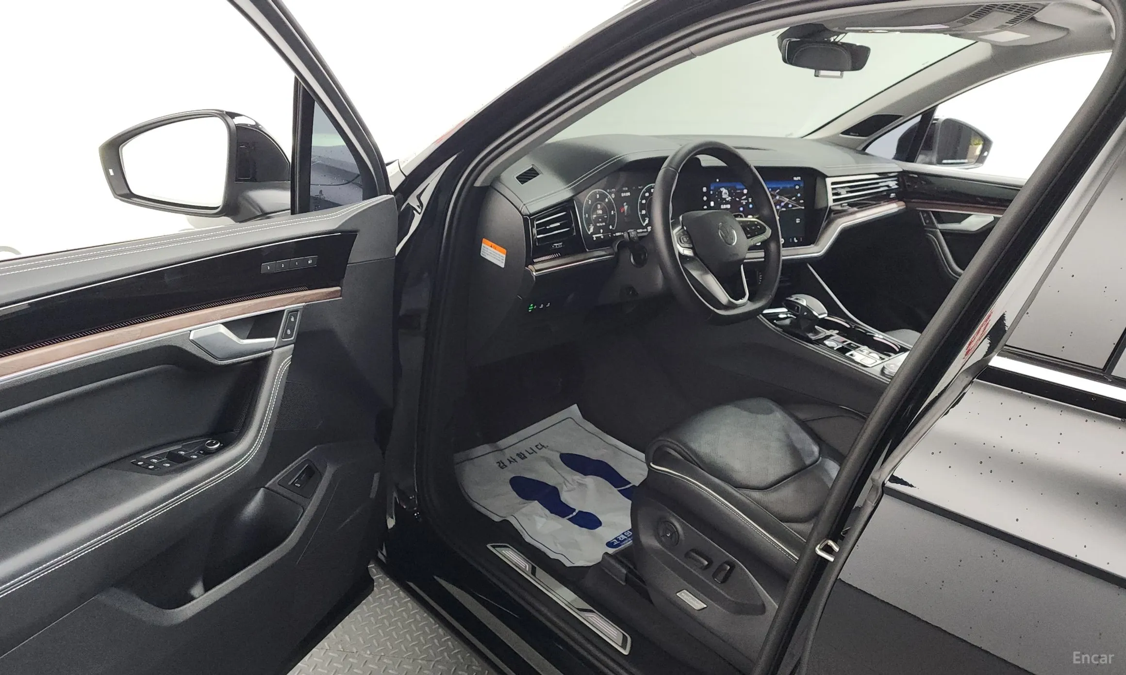 Volkswagen Touareg 3rd Generation превью 10