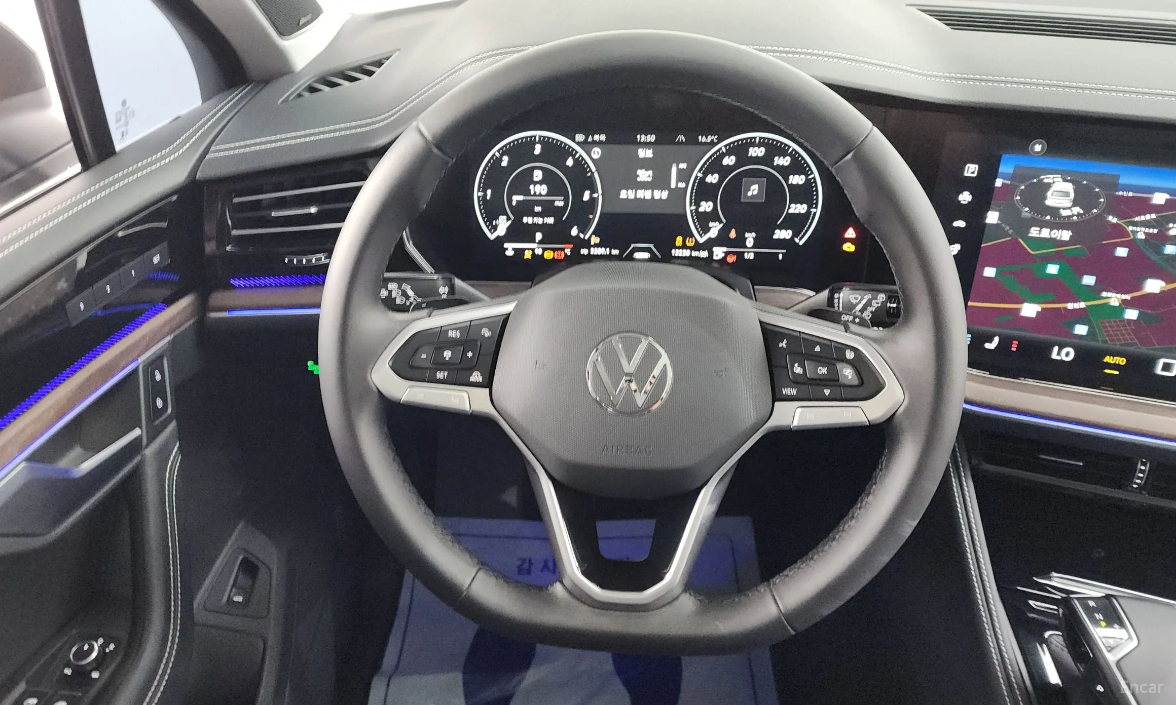 Volkswagen Touareg 3rd Generation превью 12