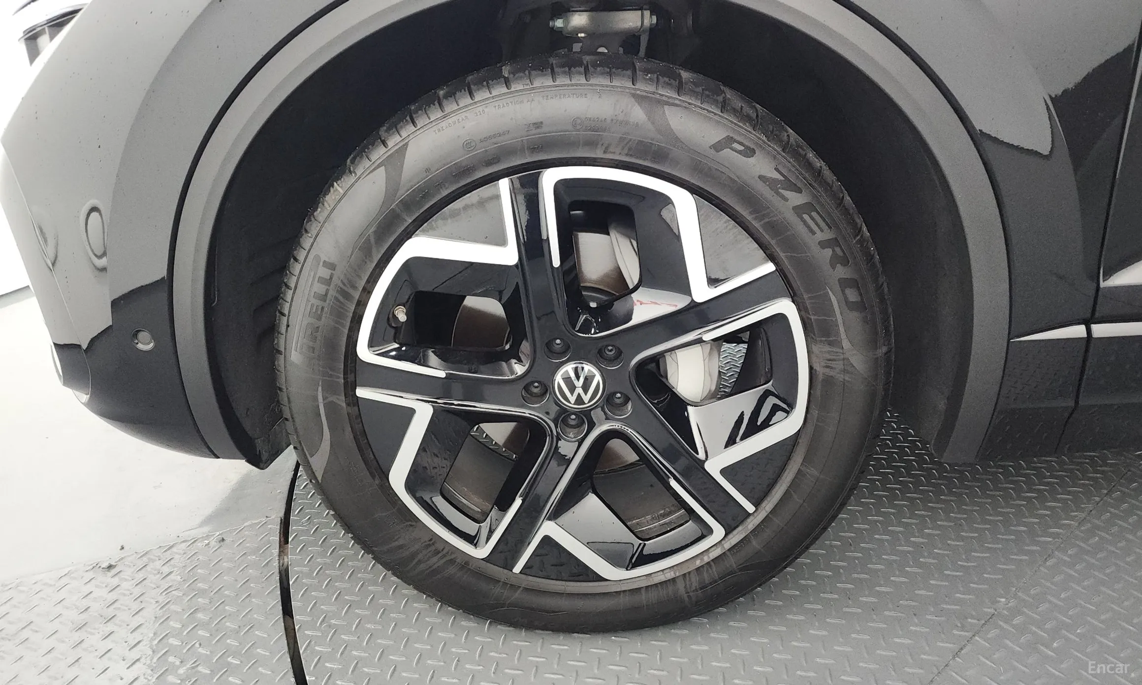 Volkswagen Touareg 3rd Generation превью 5