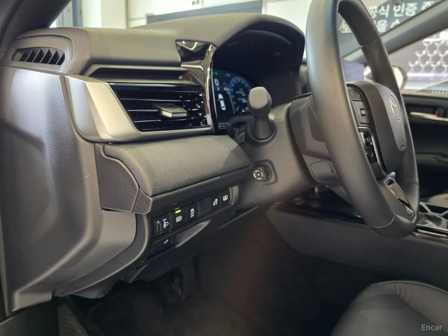 Toyota Camry (XV80) превью 12