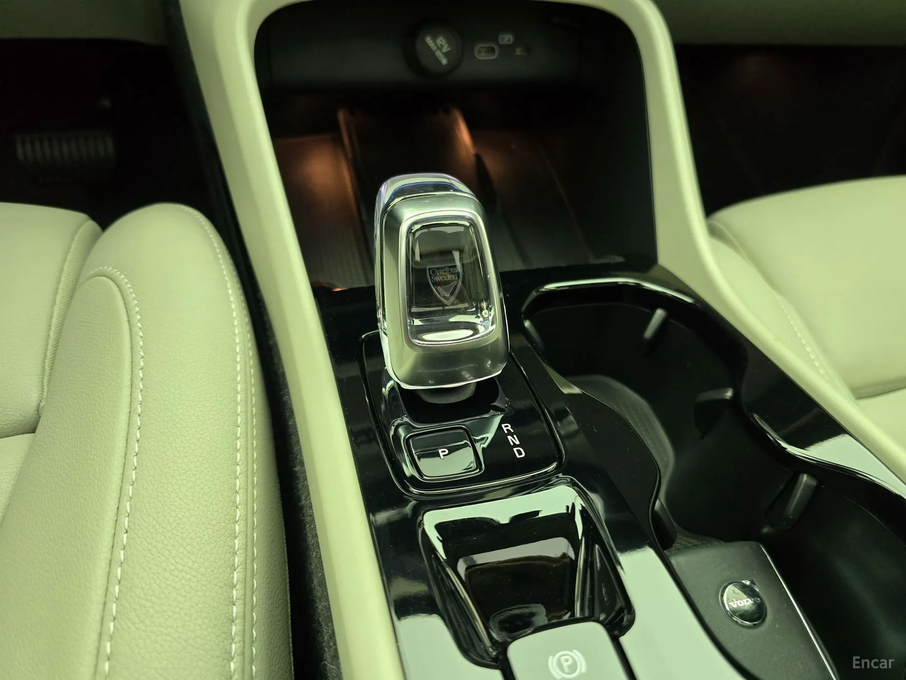Volvo XC40 превью 9
