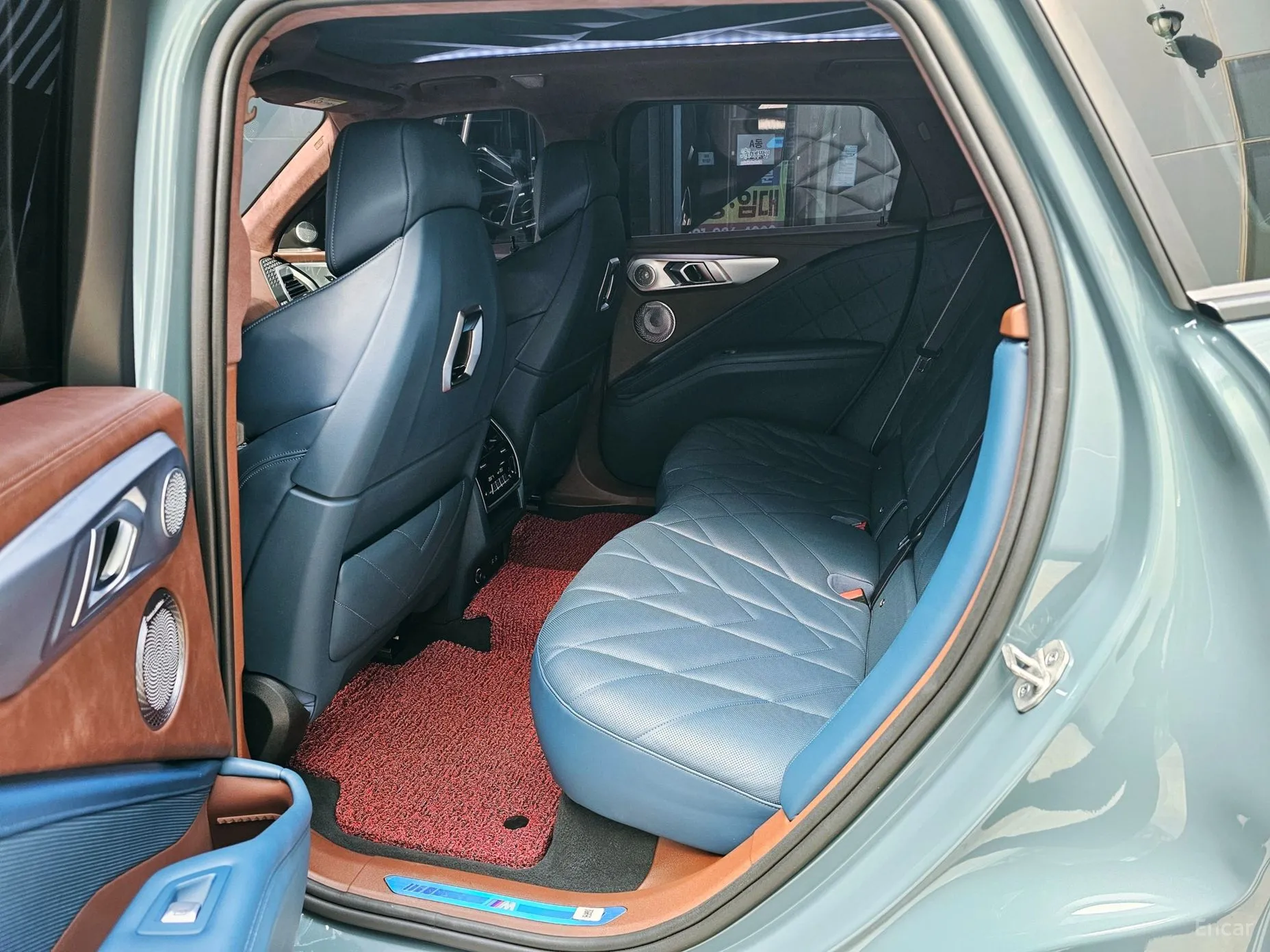 BMW XM (G09) превью 15