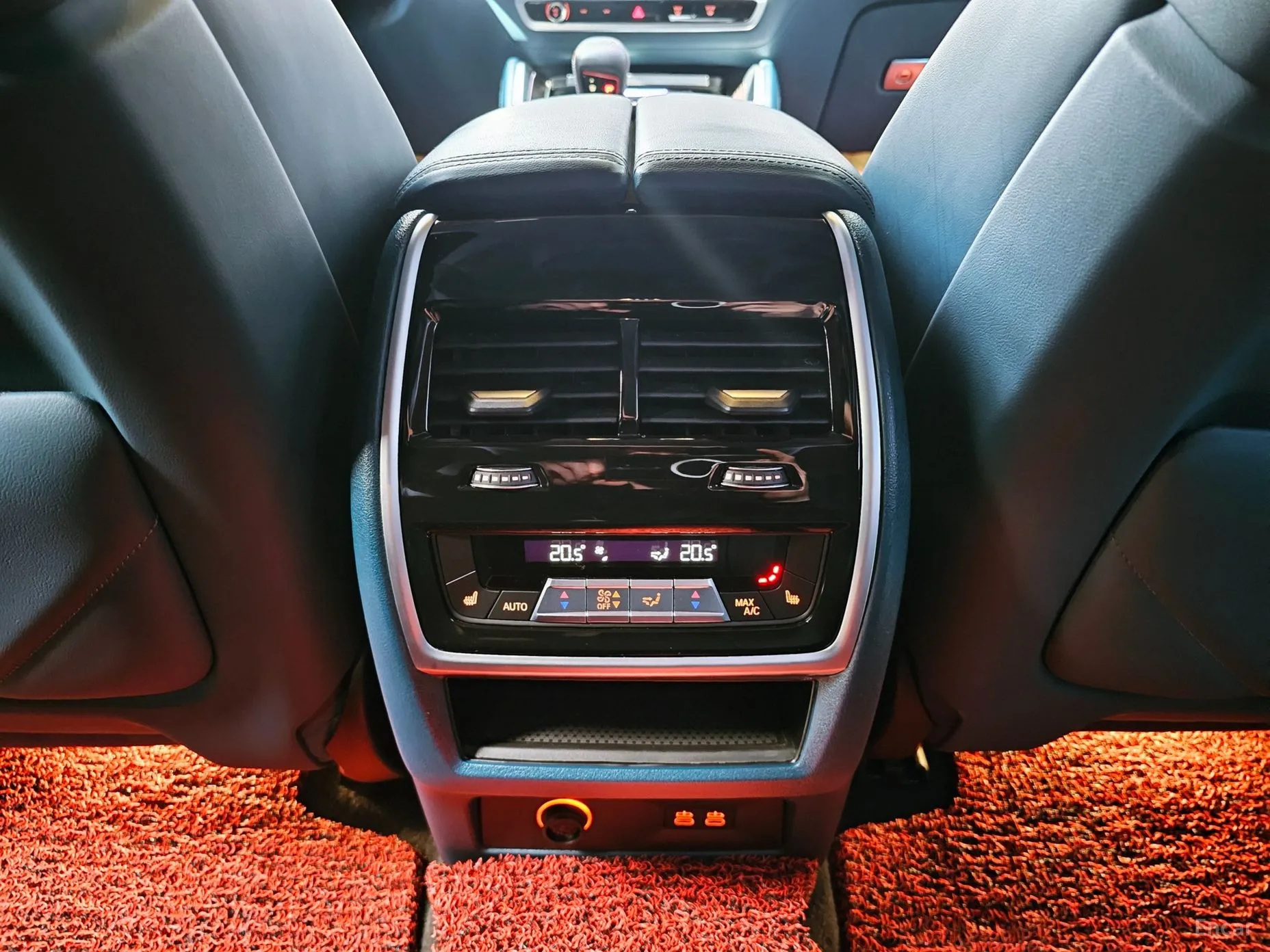 BMW XM (G09) превью 16