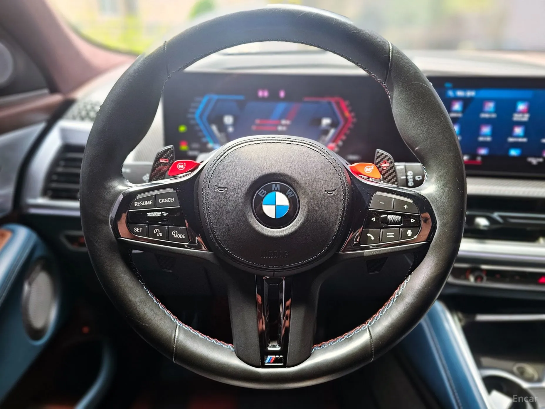 BMW XM (G09) превью 7