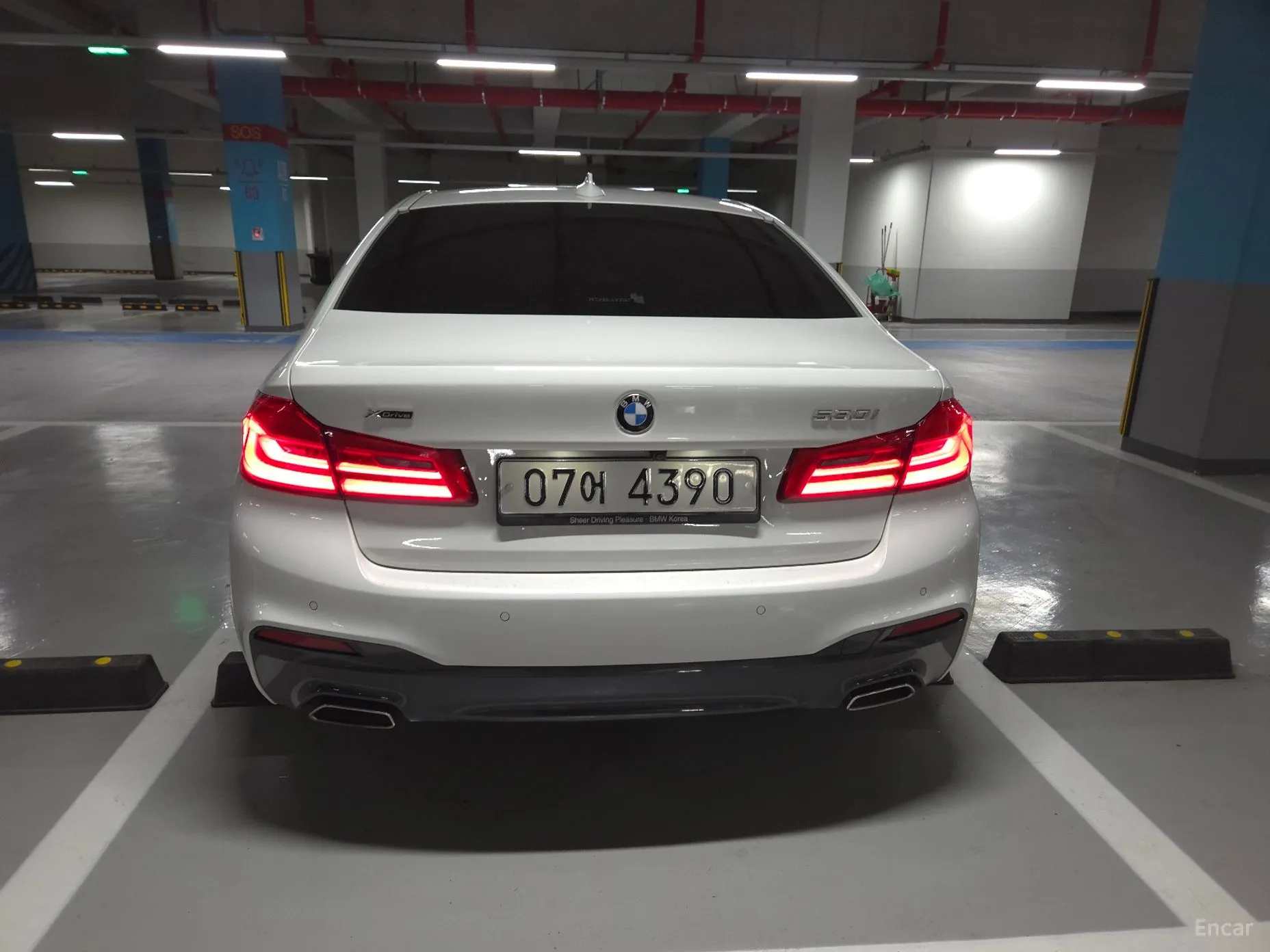 BMW 5 Series (G30) превью 2