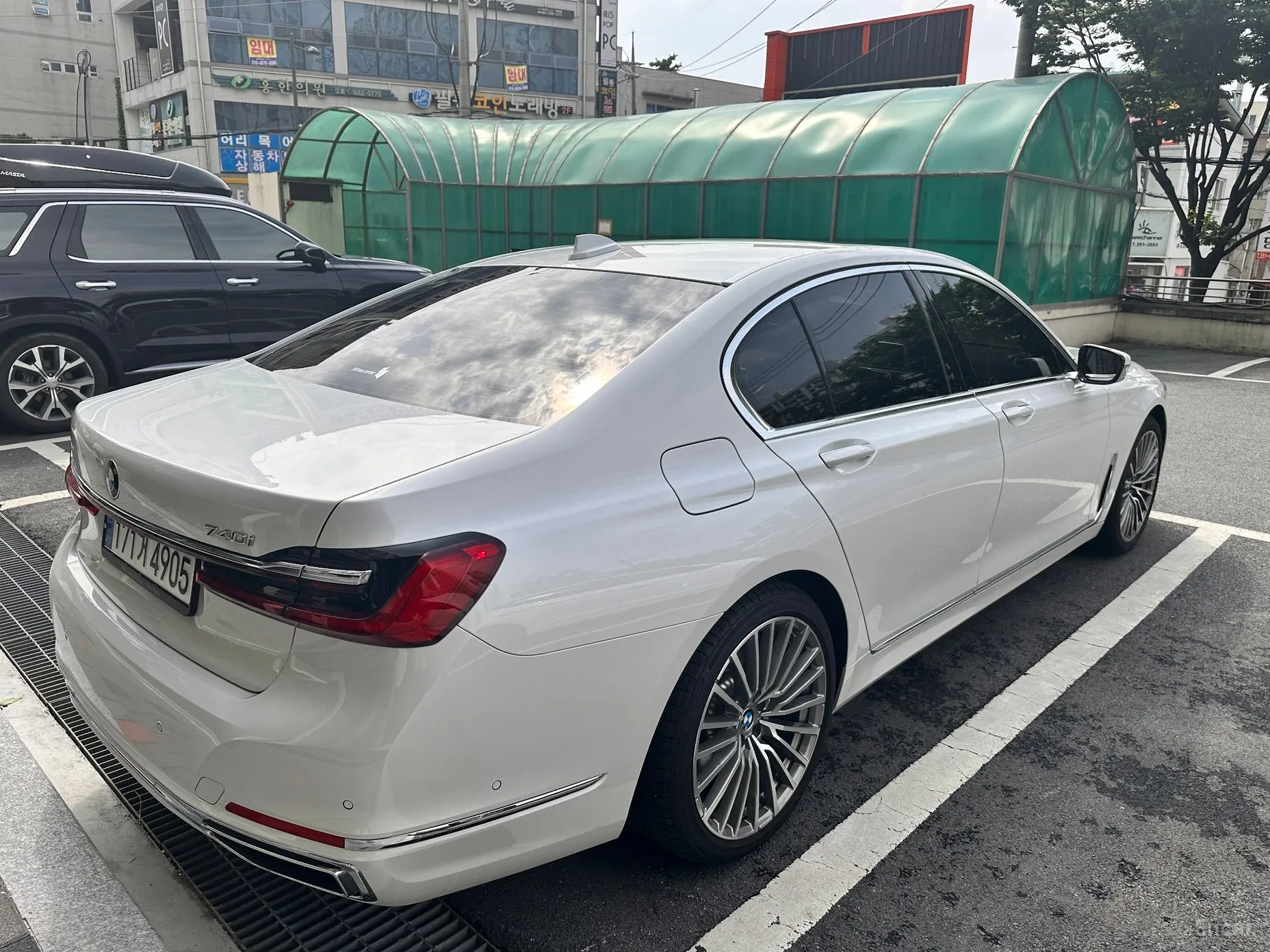 BMW 7 Series (G11) превью 3
