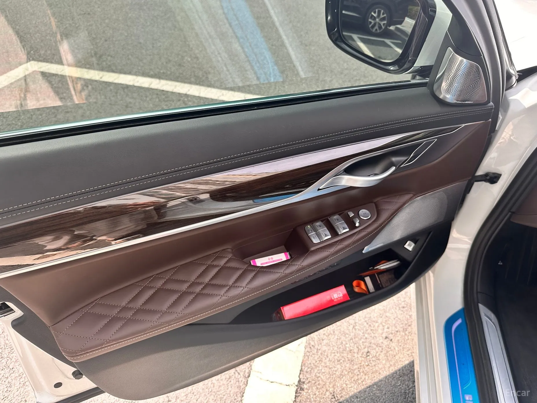 BMW 7 Series (G11) превью 7