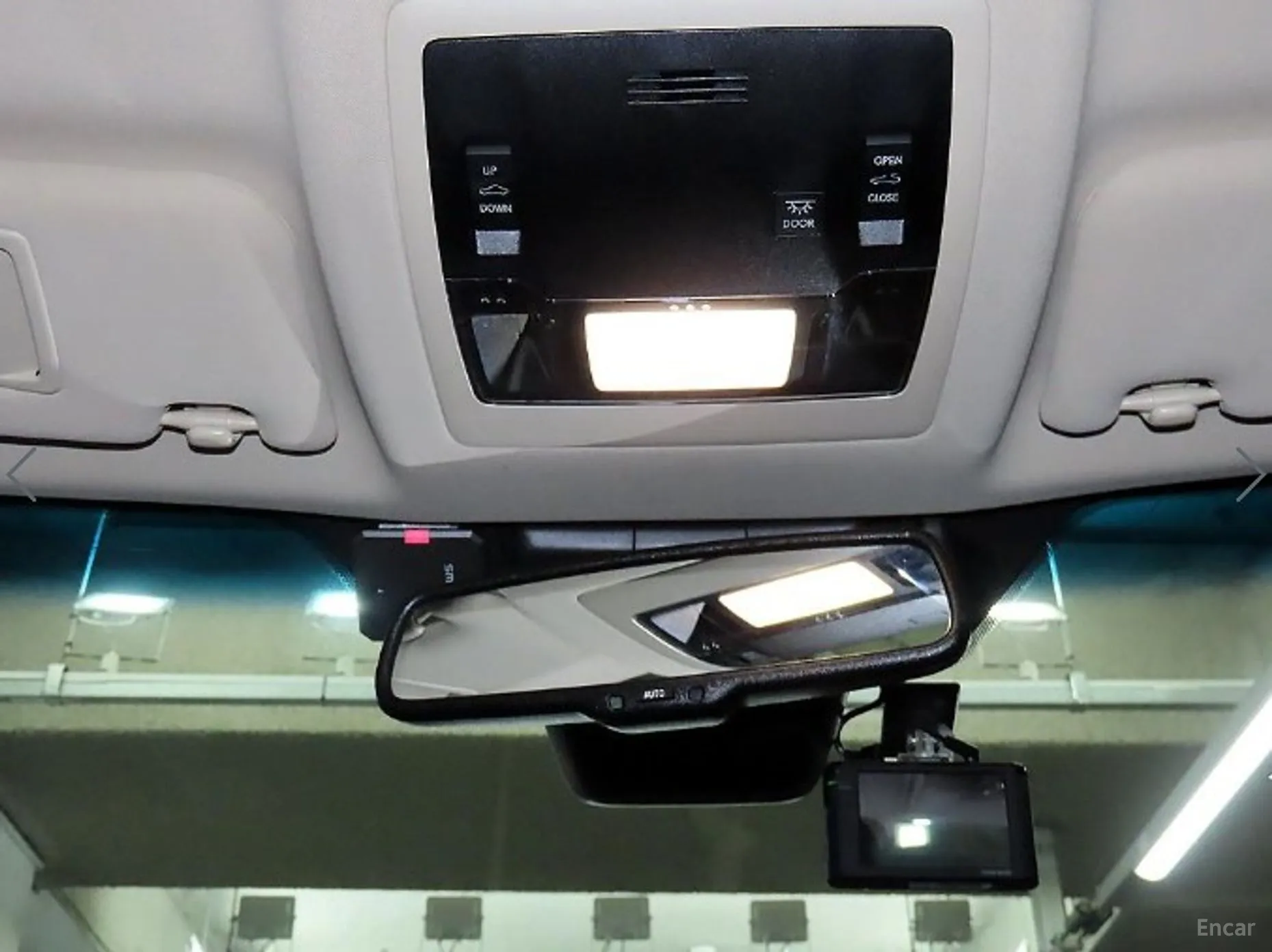 Lexus NX300 превью 14