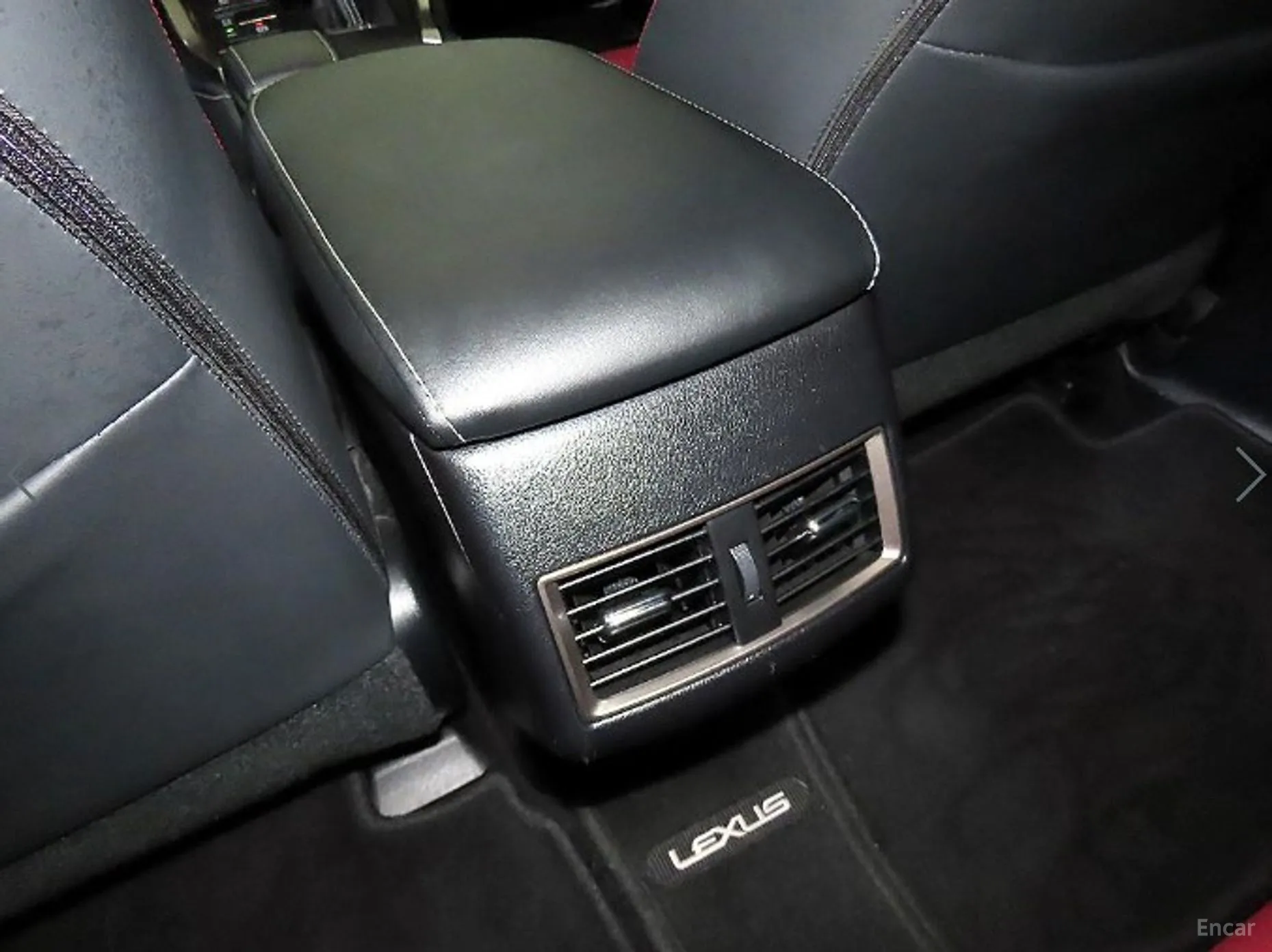 Lexus NX300 превью 15