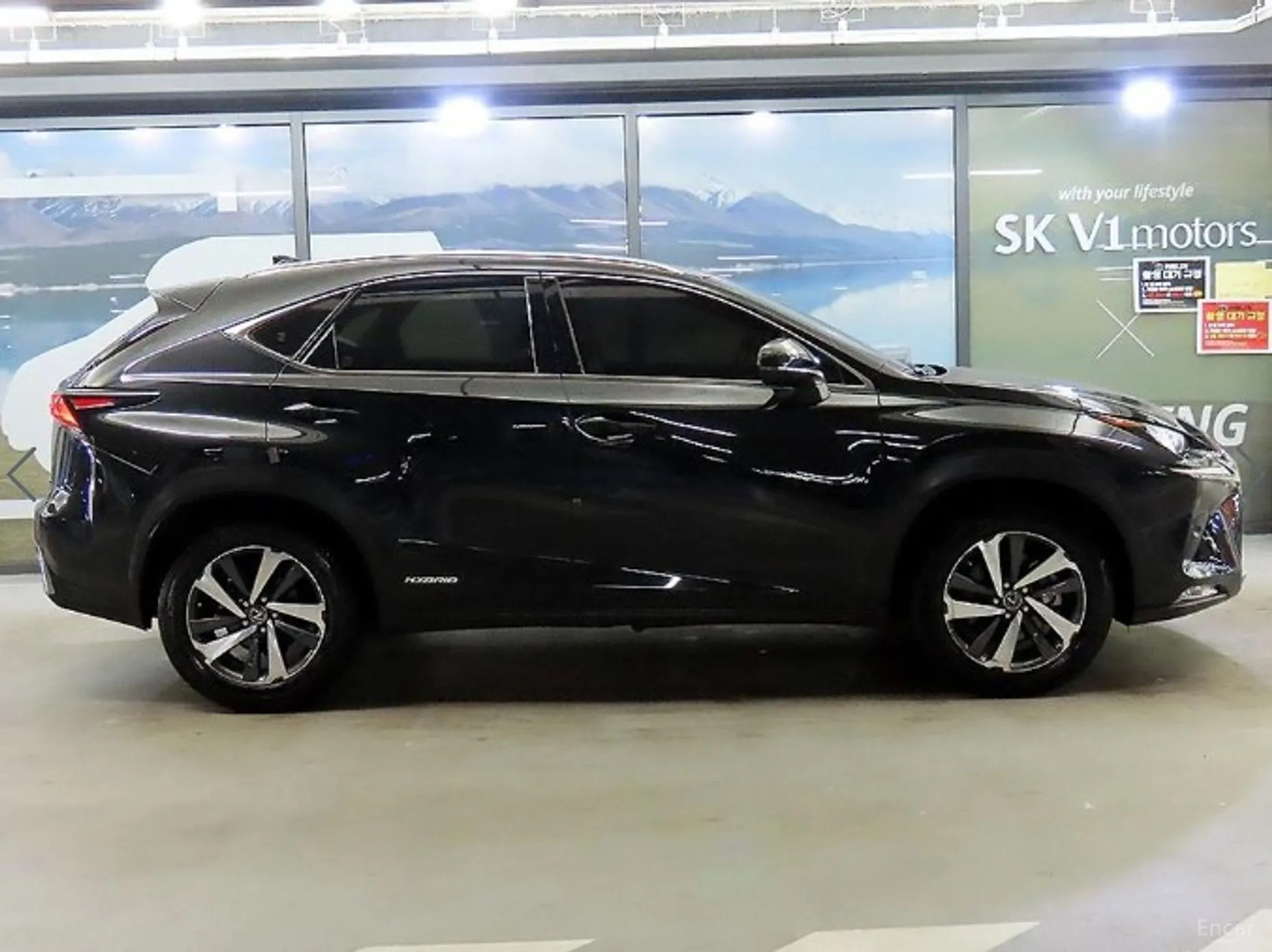 Lexus NX300 превью 3