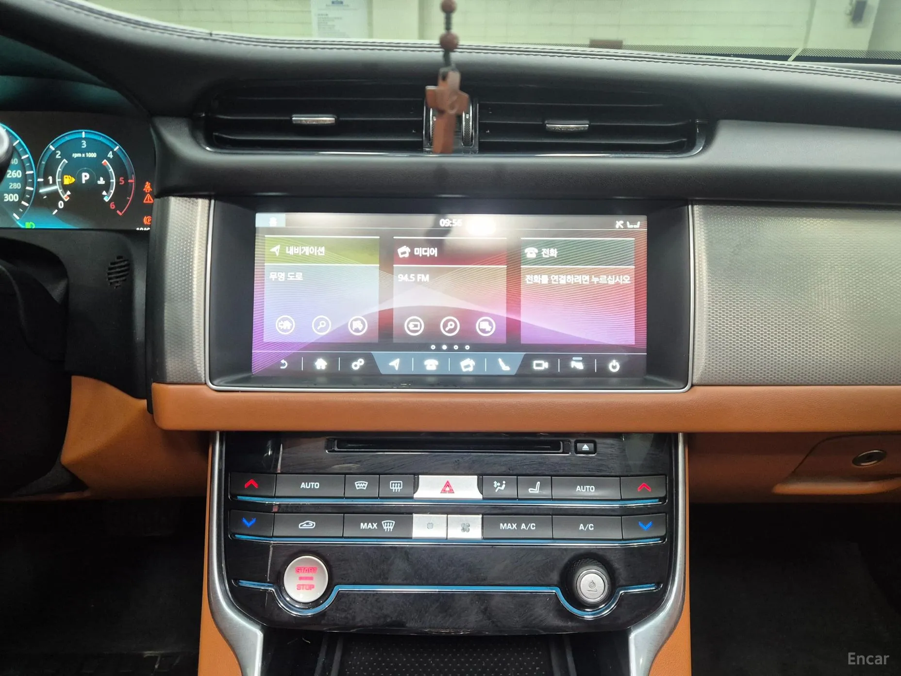 Jaguar XF (x260) превью 18