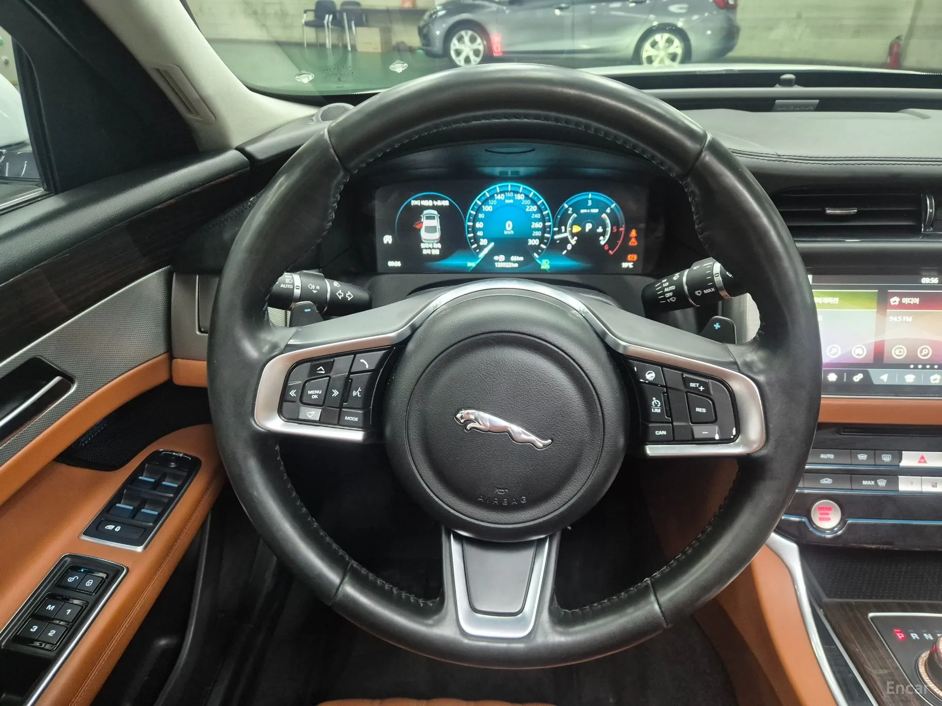 Jaguar XF (x260) превью 19