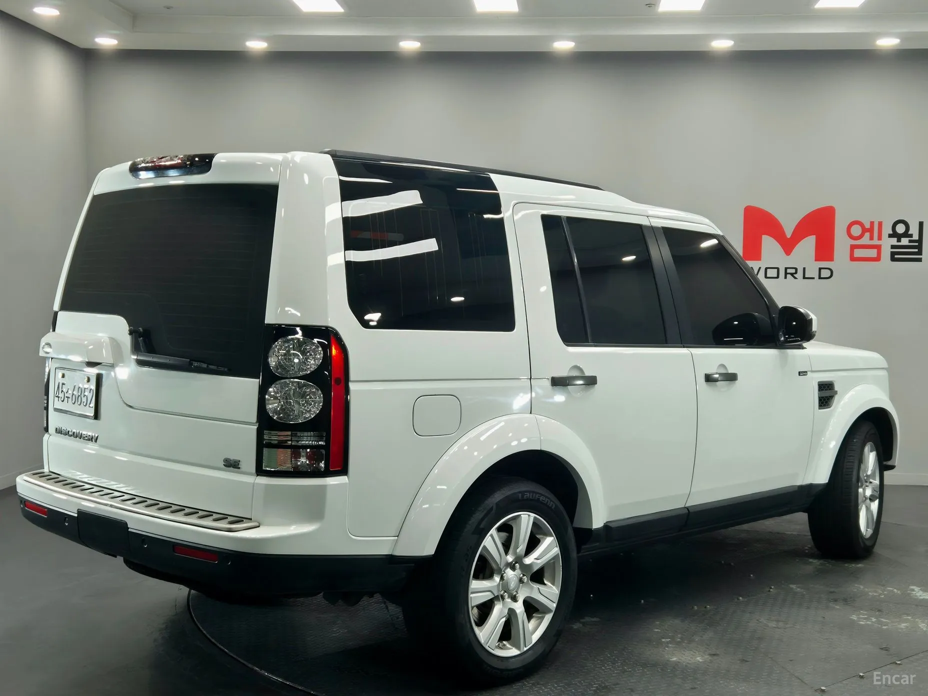 Land Rover Discovery 4 превью 3