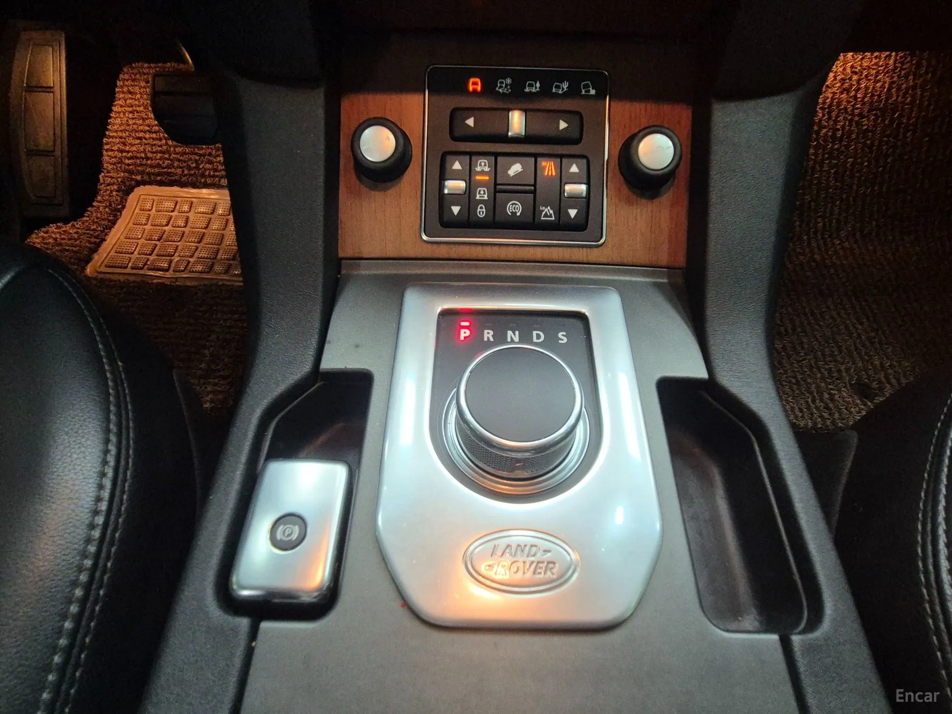 Land Rover Discovery 4 превью 8
