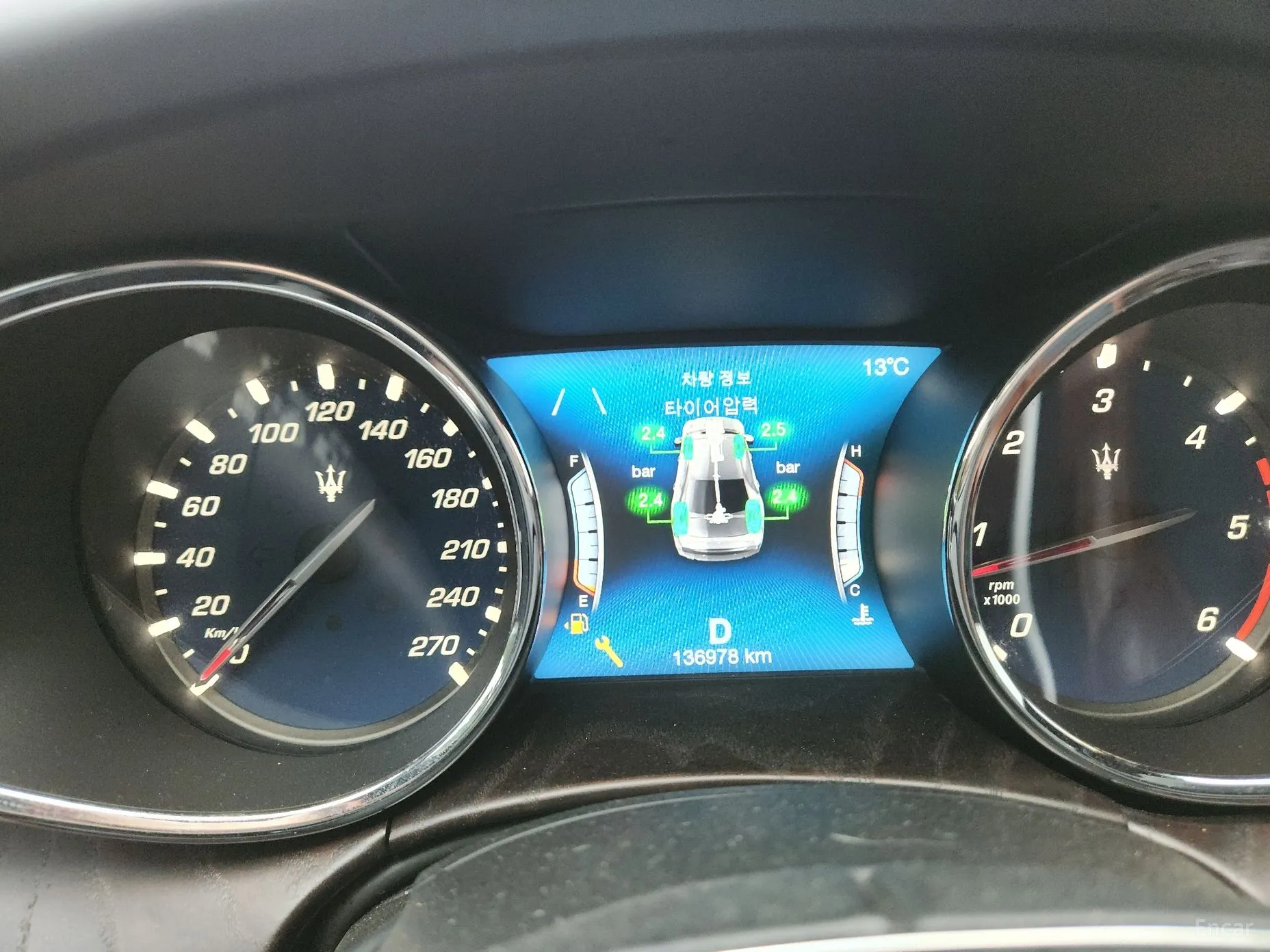 Maserati Quattroporte превью 16