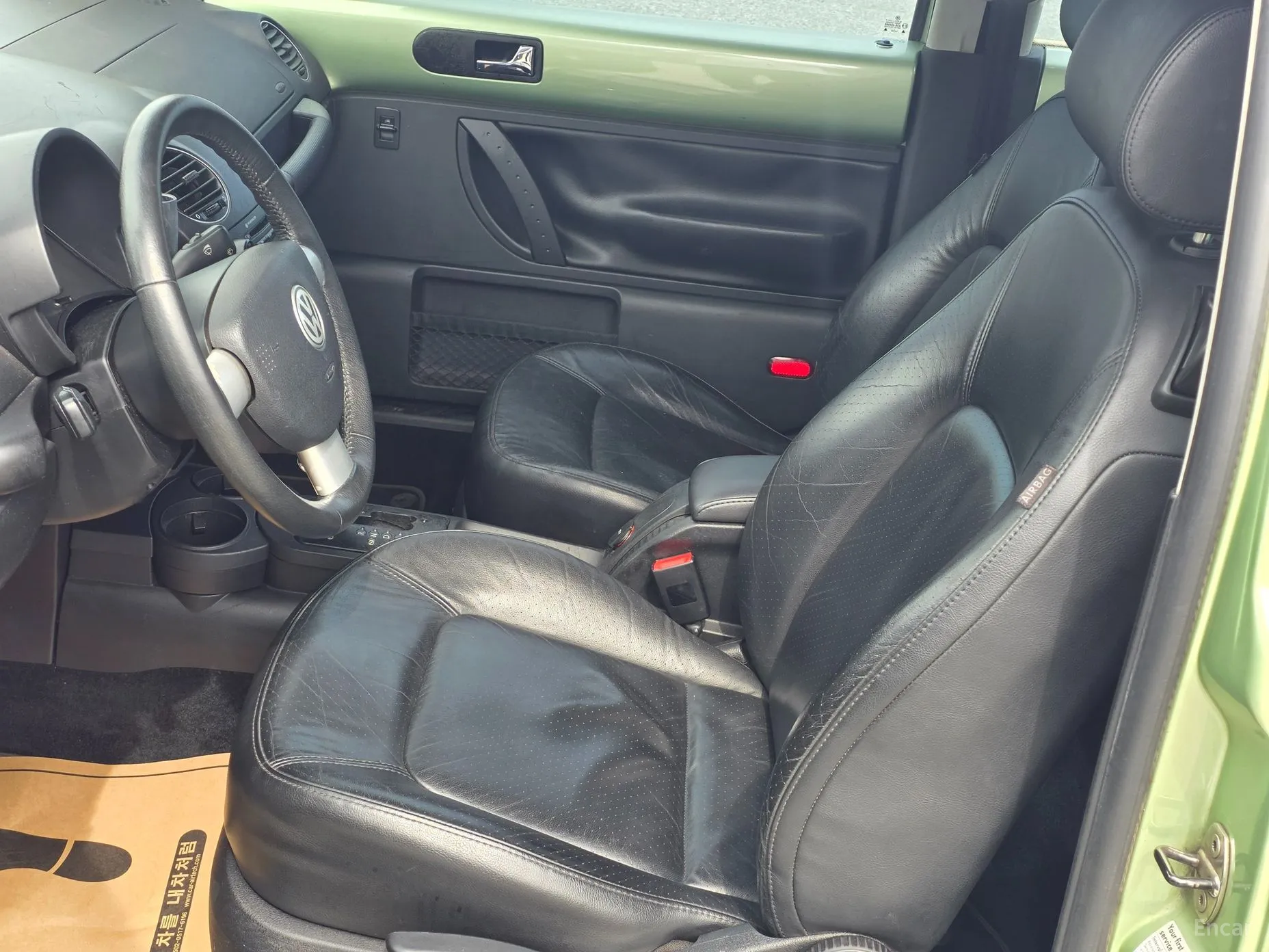 Volkswagen New Beetle превью 11