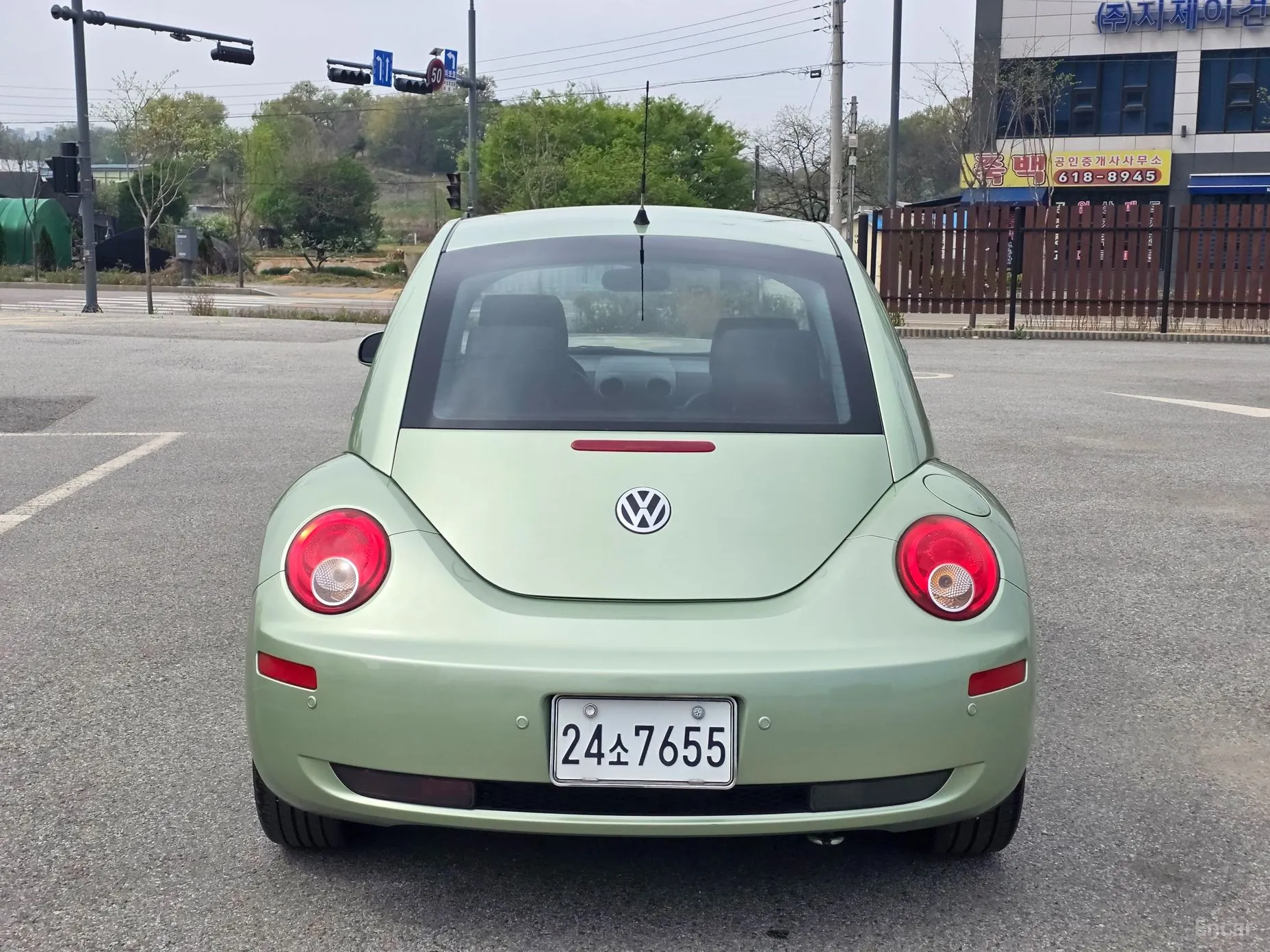 Volkswagen New Beetle превью 5