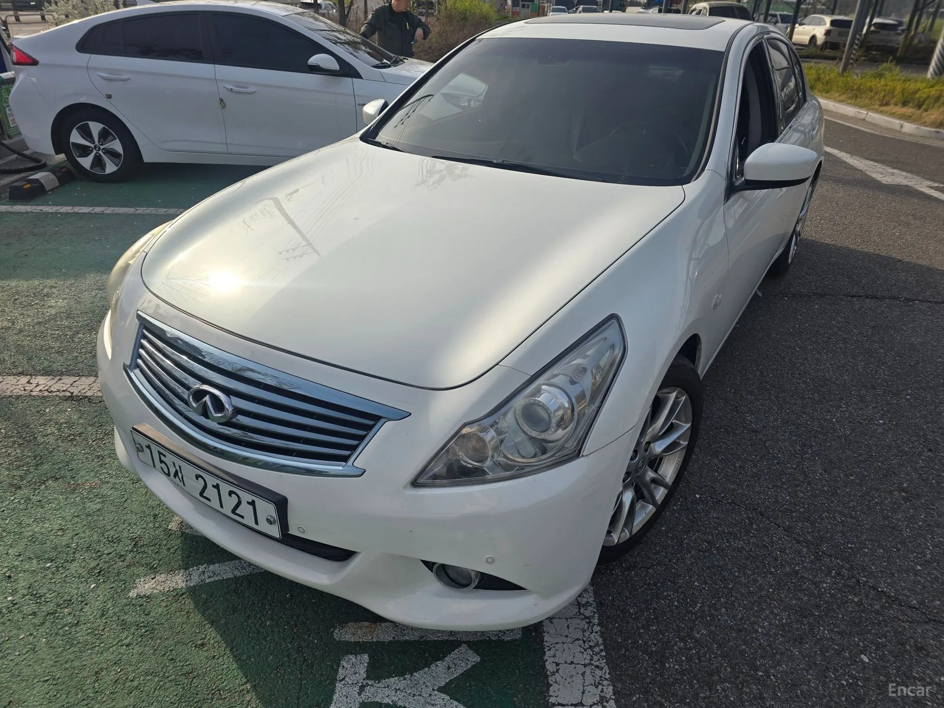 Infiniti G37